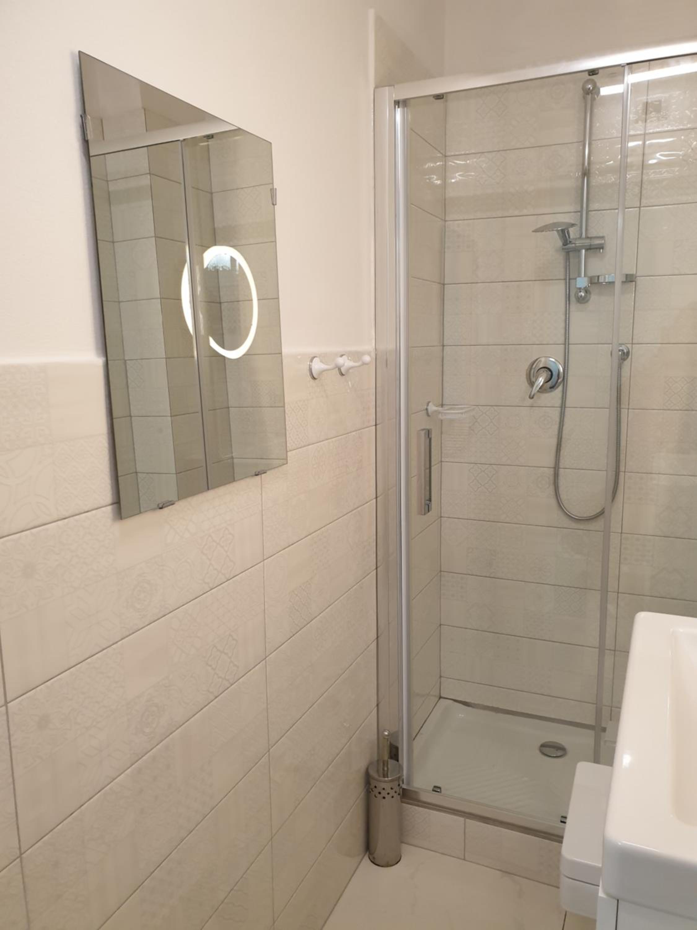 Triple Room with Private External Bathroom - Photo 13
