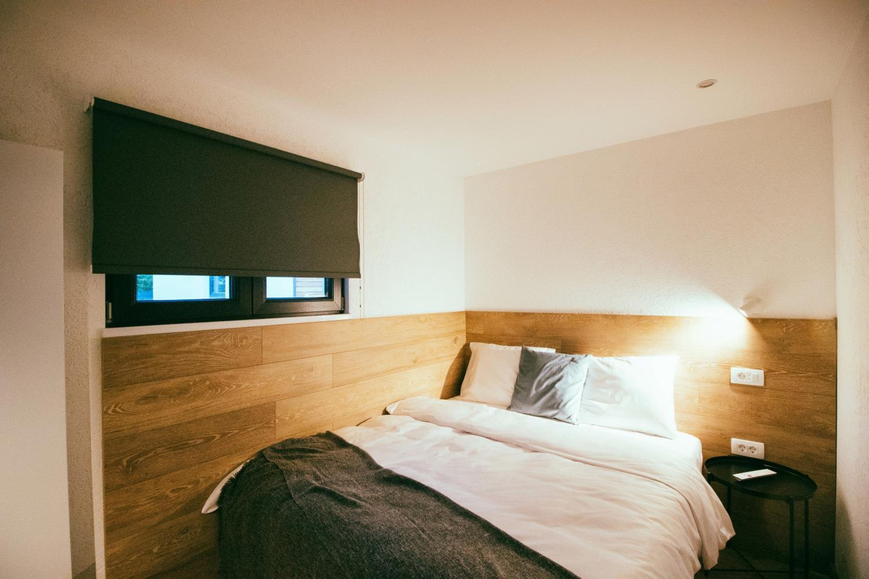 One-Bedroom Bungalow - Photo 8