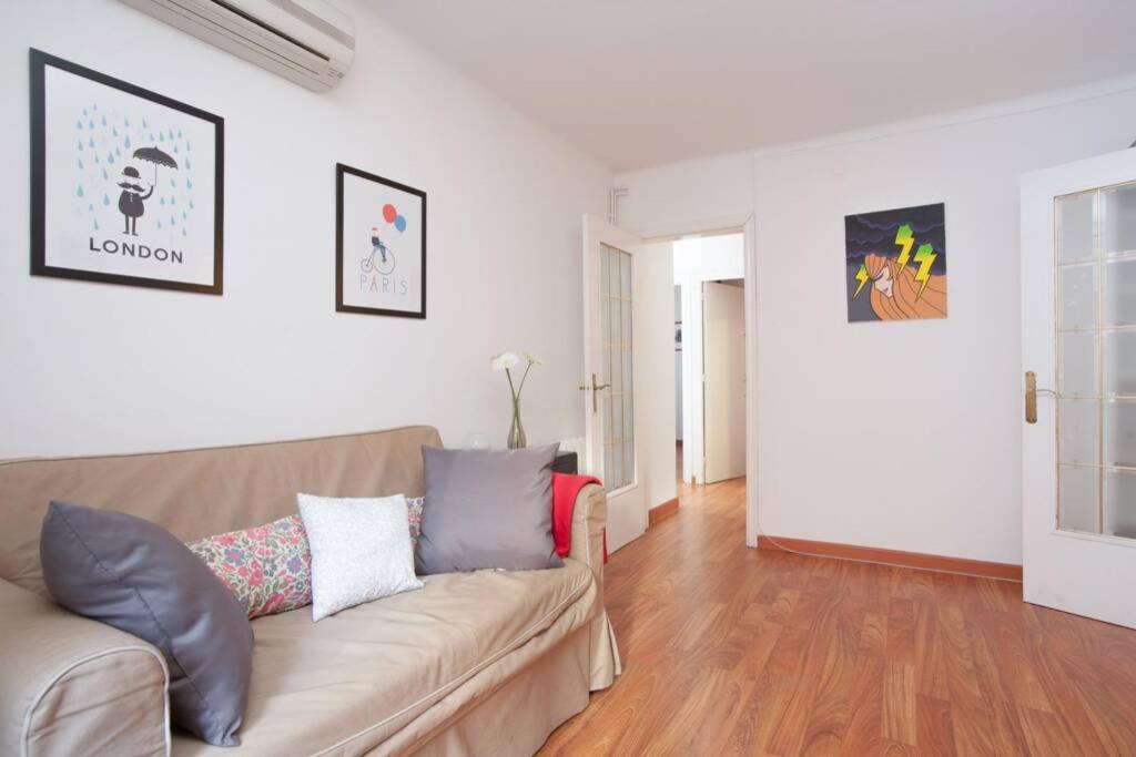 Three-Bedroom Apartment photo 3