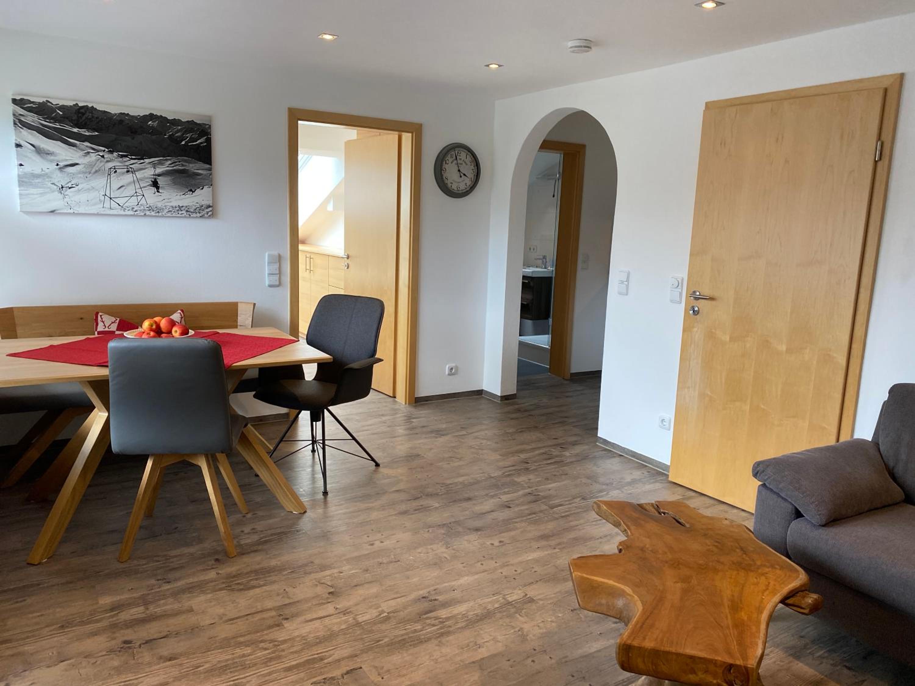 Apartment with Mountain View photo 1