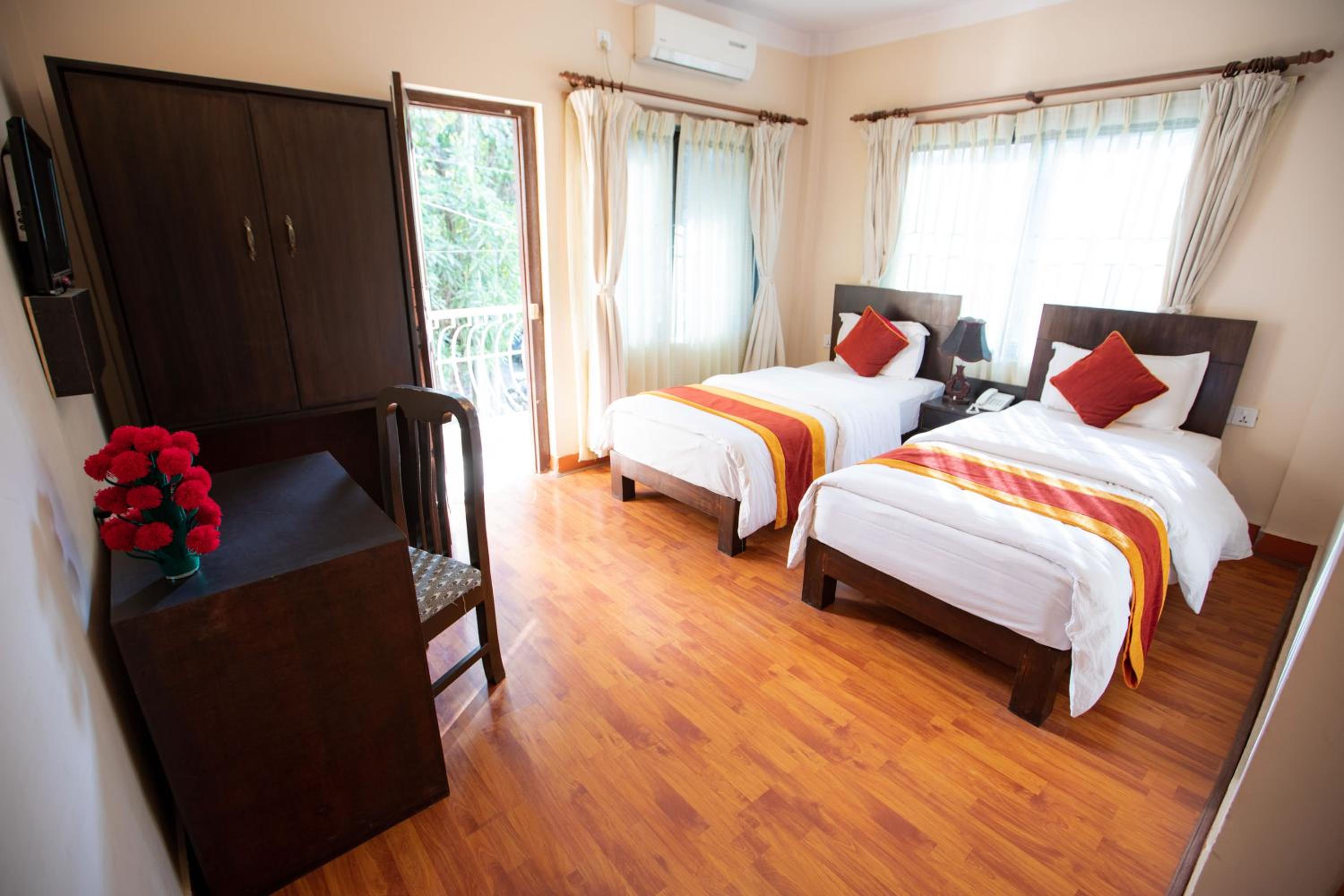 Deluxe Twin Room