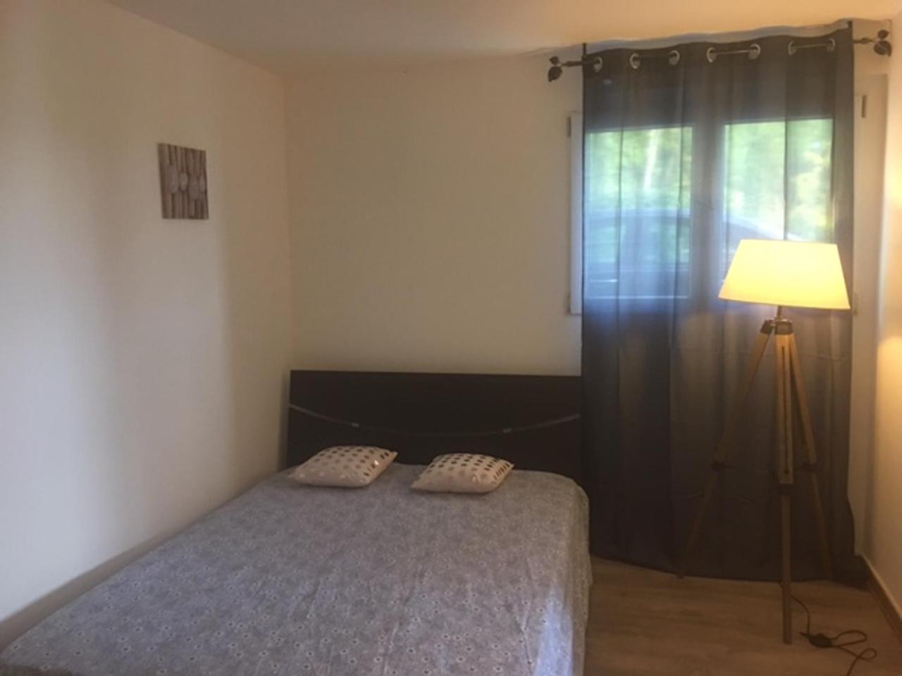 One-Bedroom Apartment - Photo 1