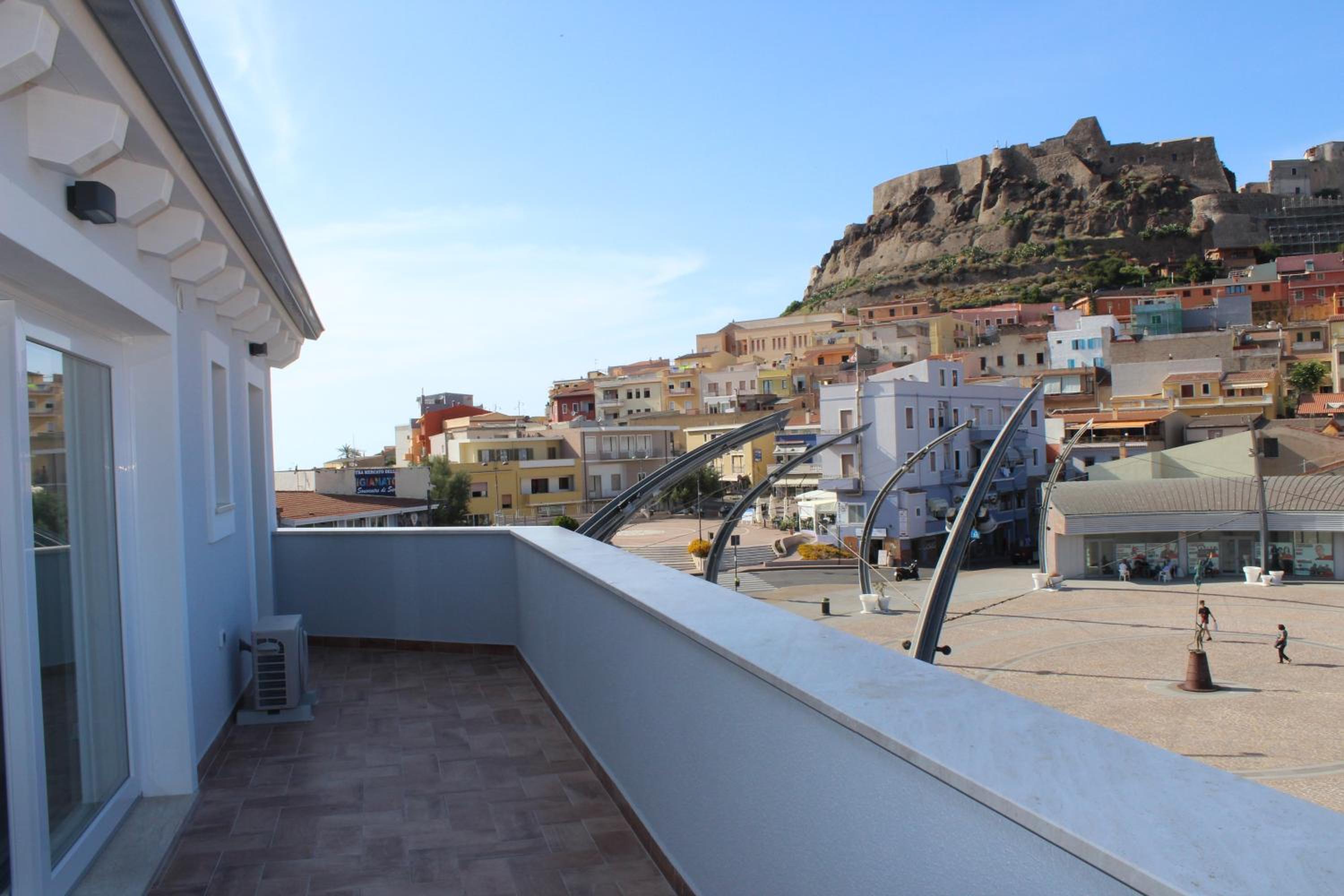 Deluxe Double Room with Balcony and Sea View photo 2