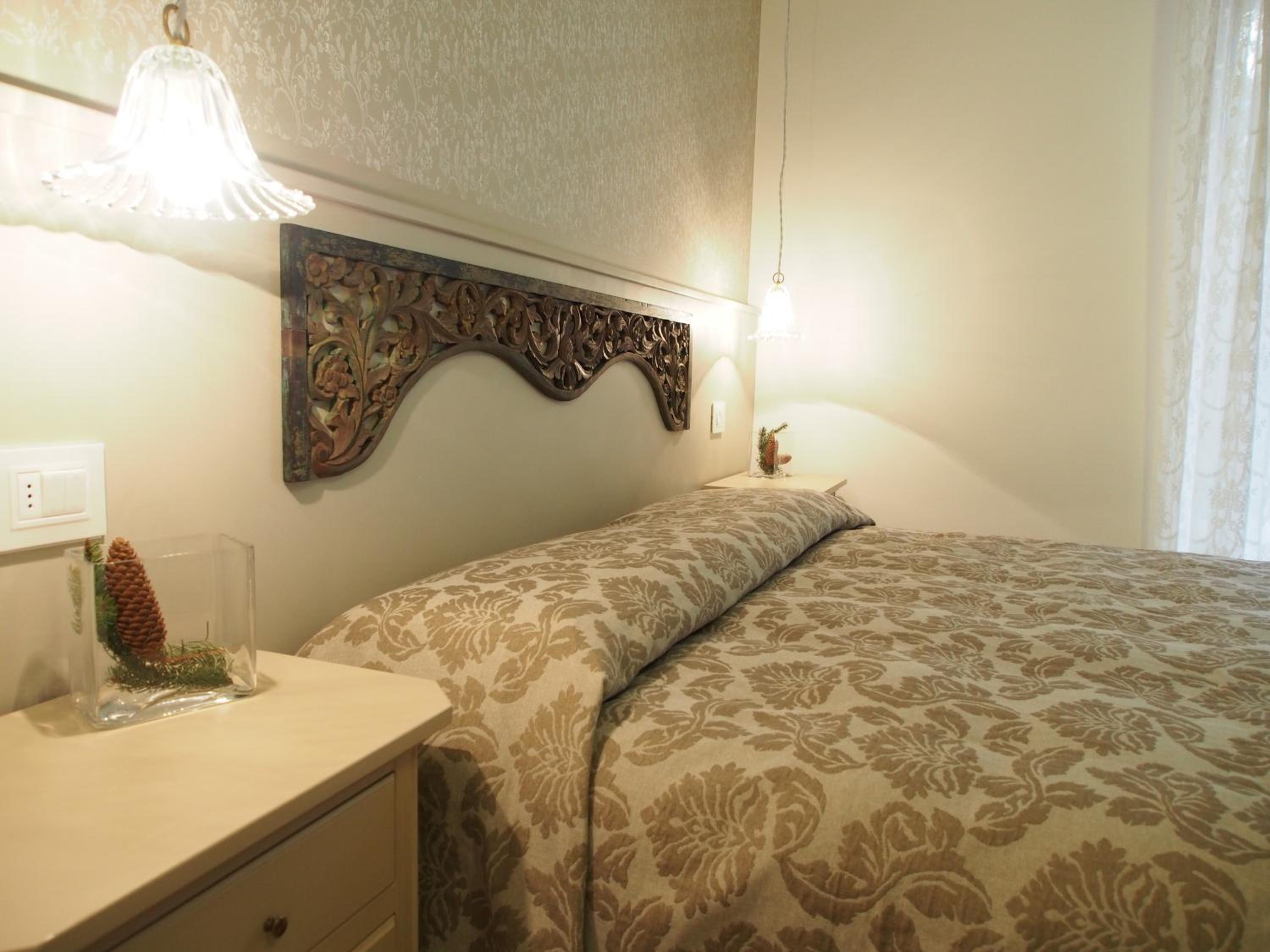 Standard Double Room photo 3