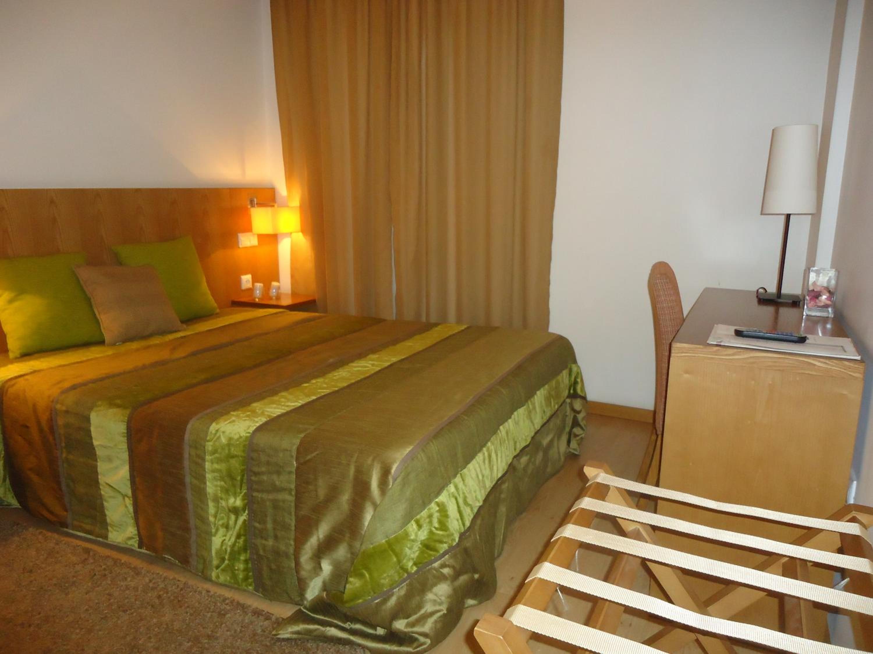 Double Room with Balcony - Photo 1
