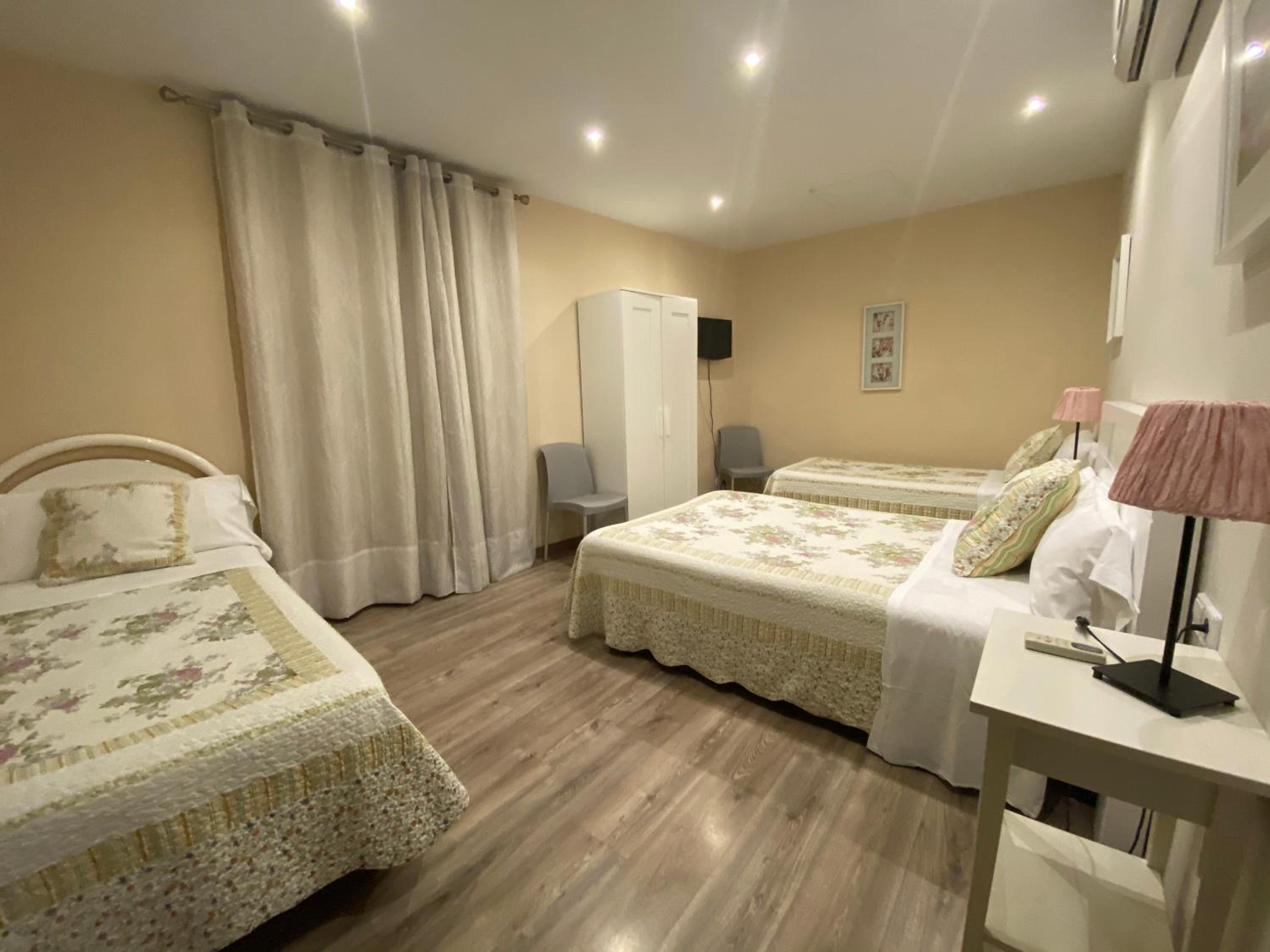 Habitación familiar con baño privado