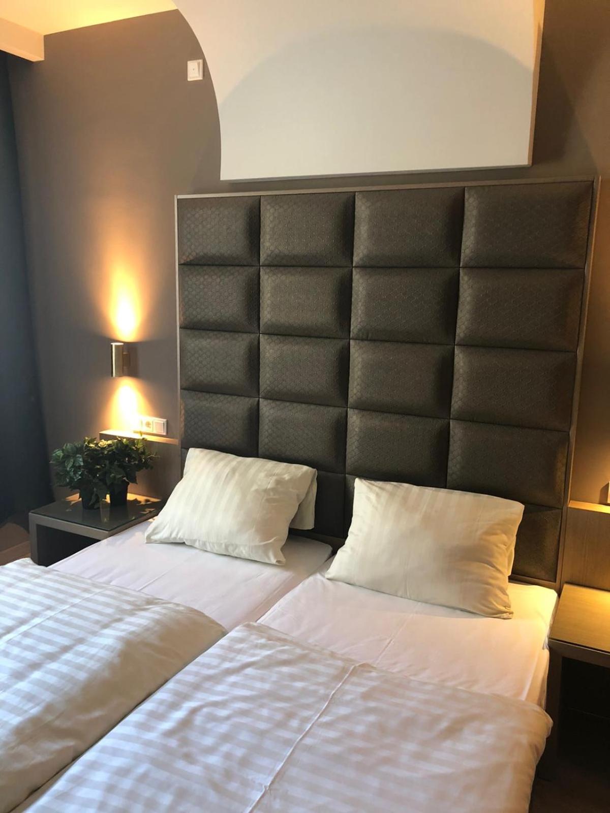 Deluxe Double Room - Photo 1