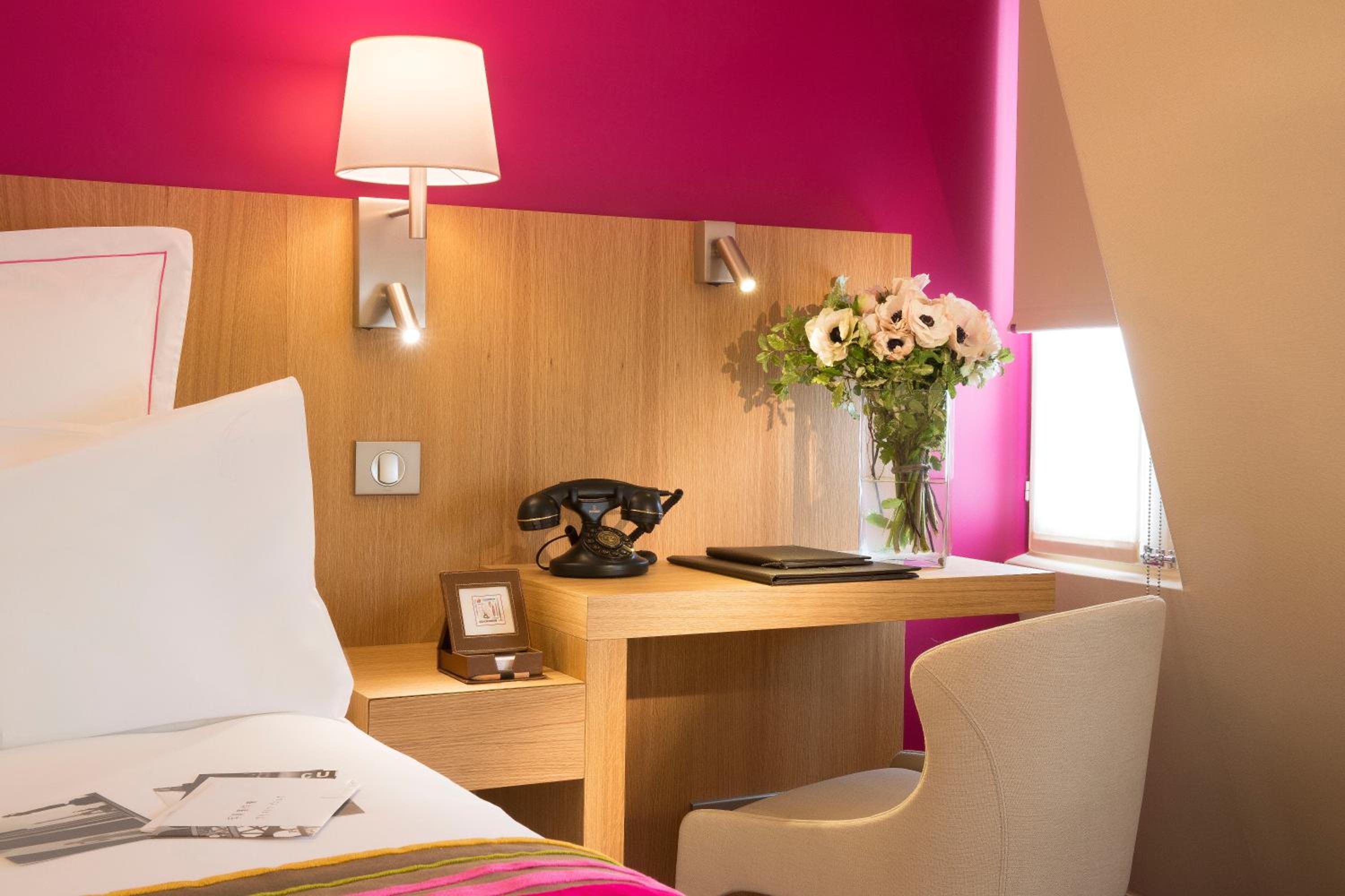 Luxury Double Room with Bath photo 2