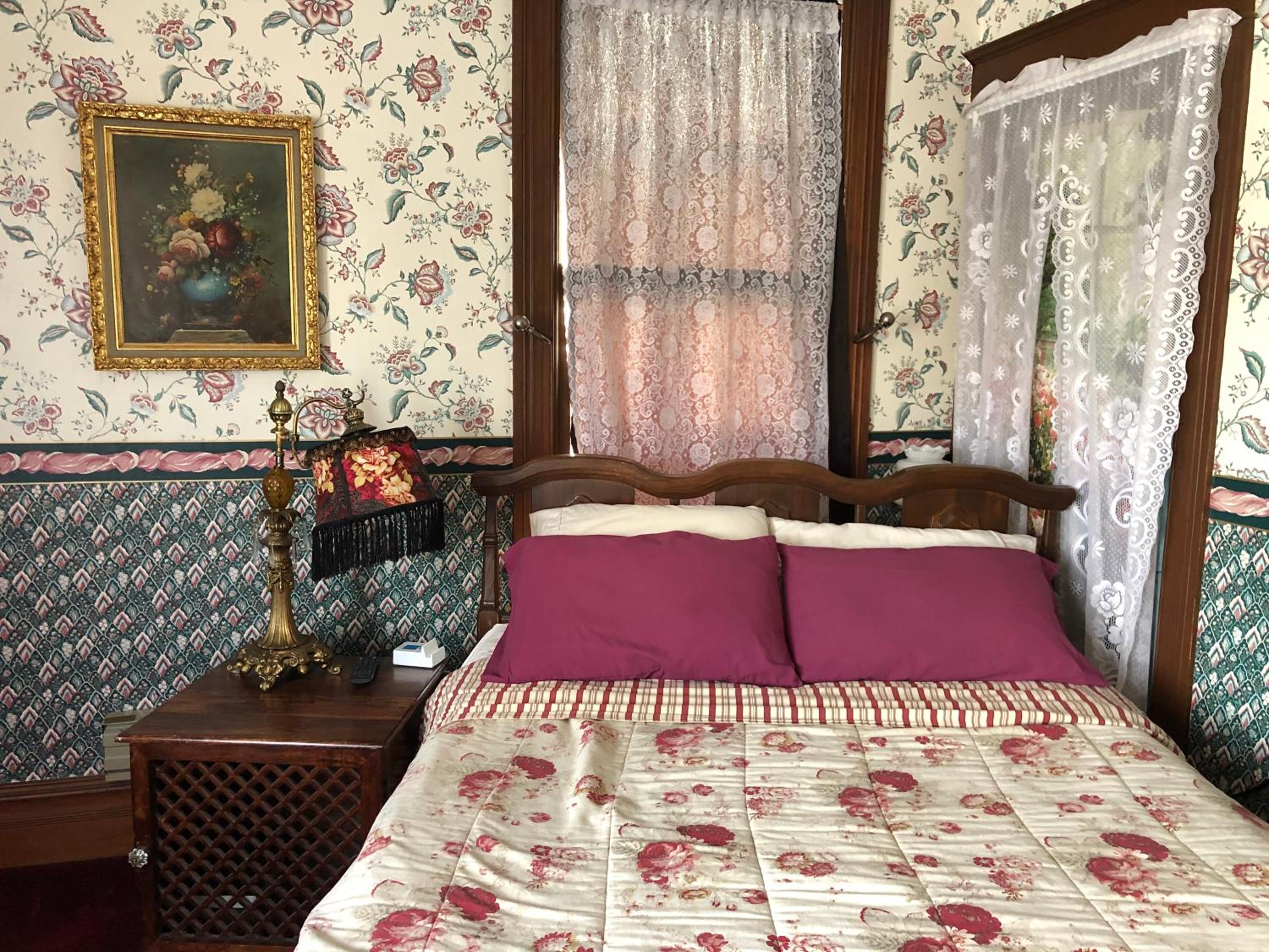 Queen Room with Balcony