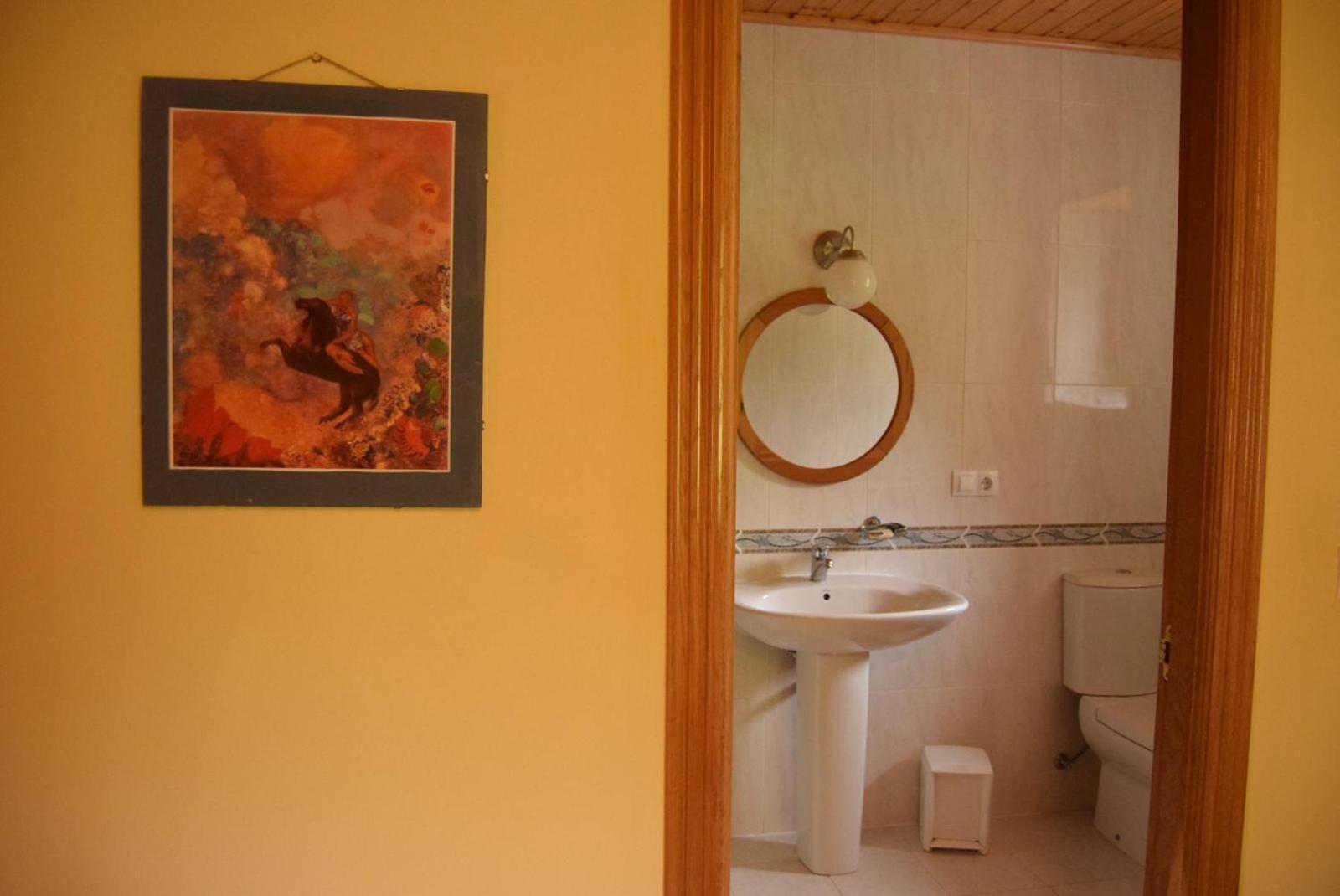 Family Room With Private Bathroom photo 3