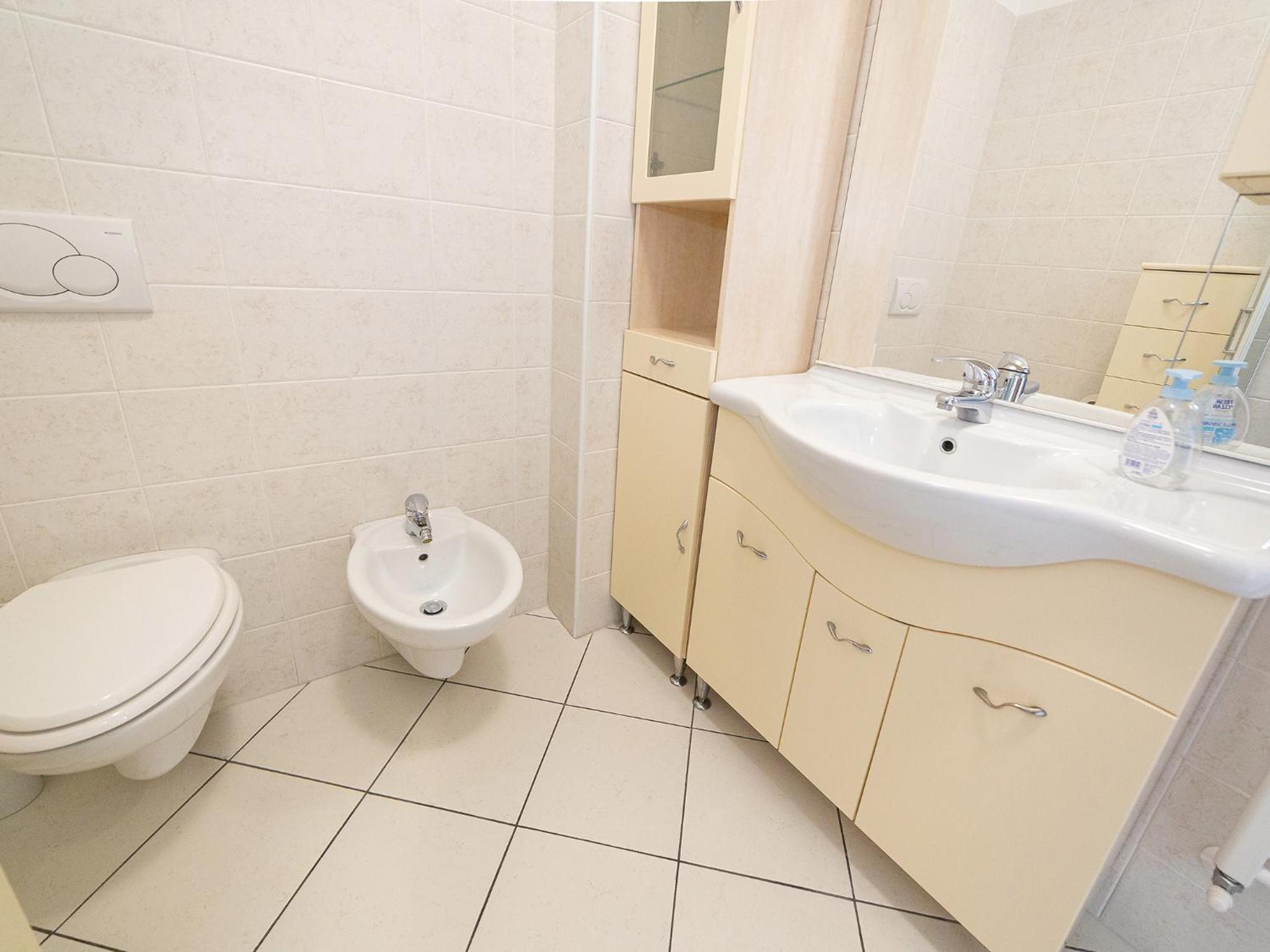 Studio Apartment photo 3
