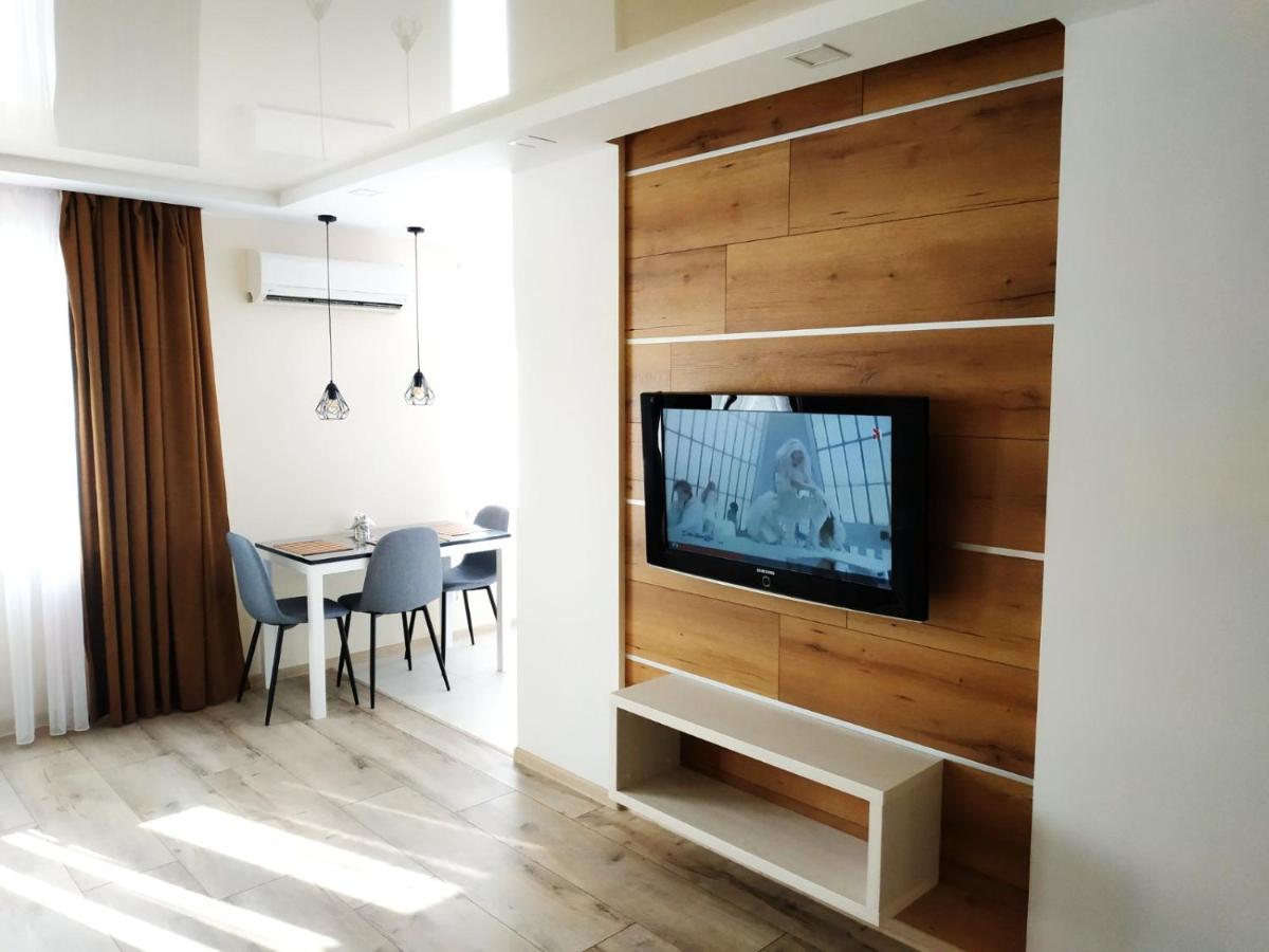 Studio Apartment photo 1