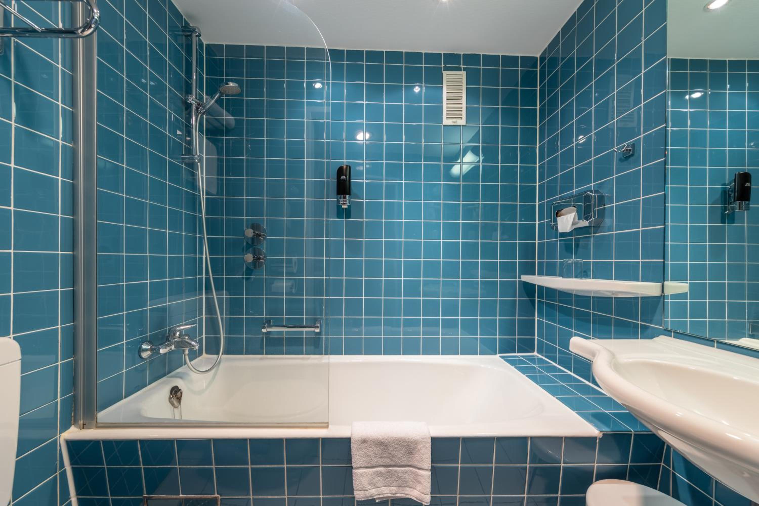 Standard Double Room - Photo 3