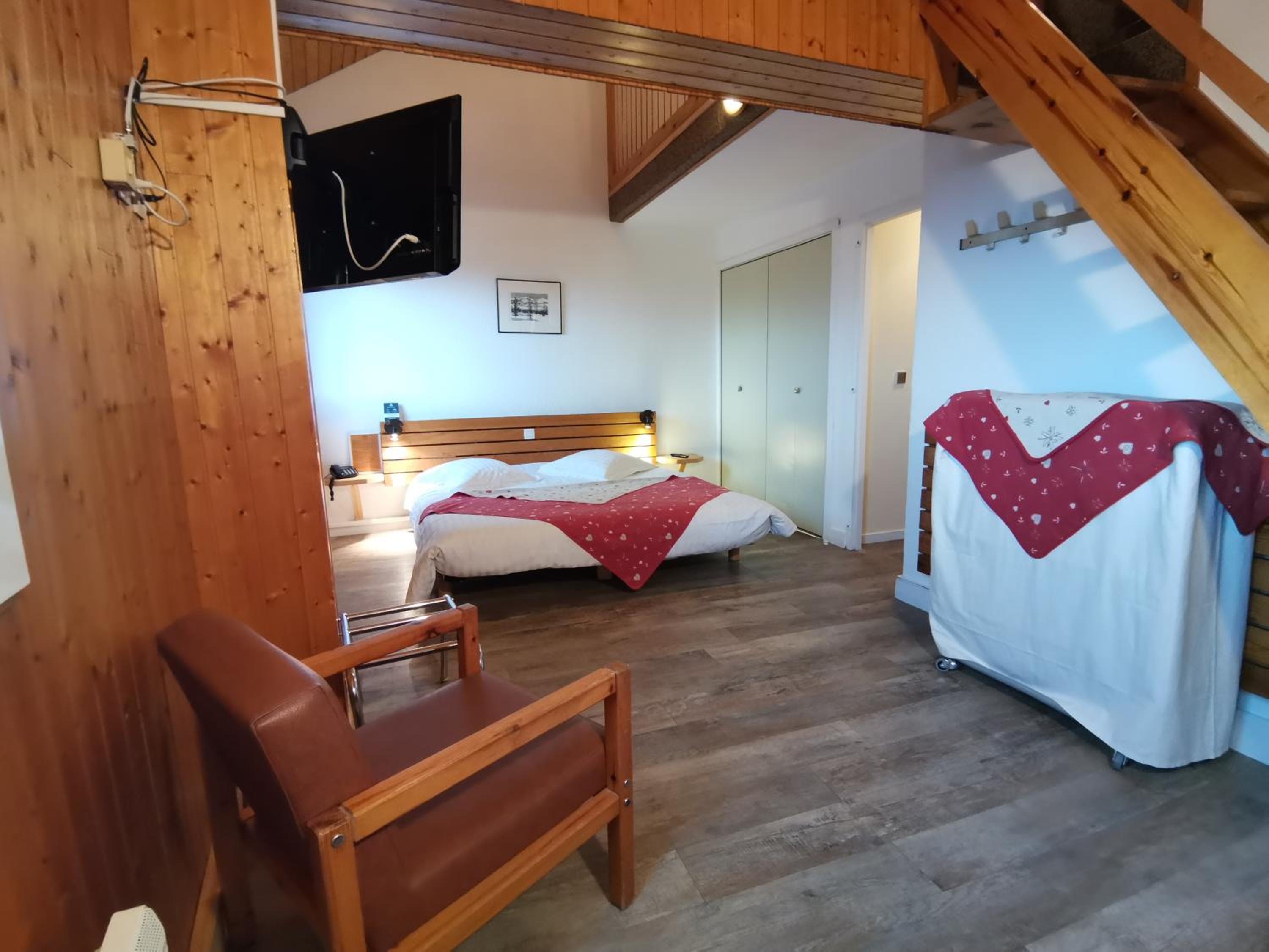 Quadruple Room - Photo 1