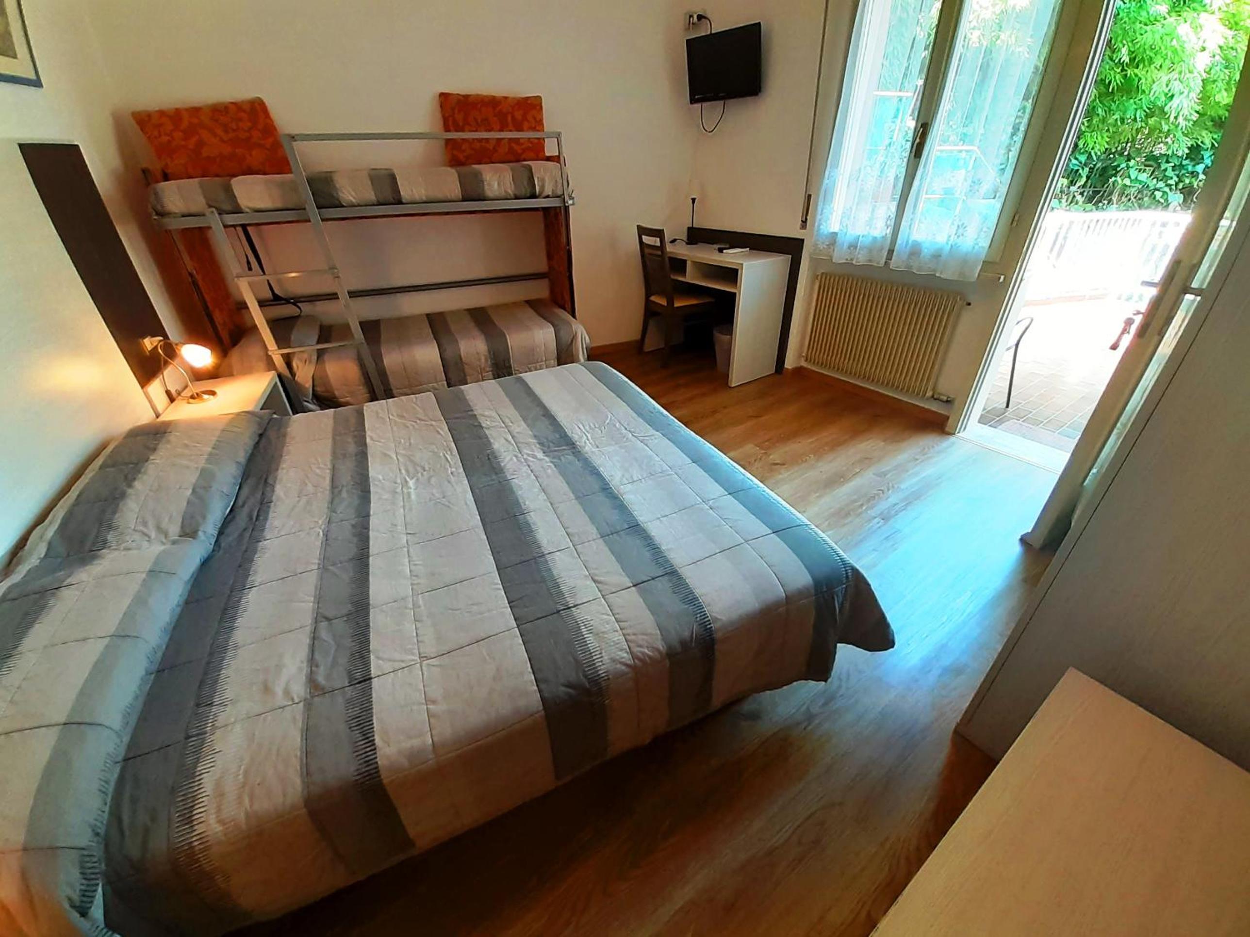 Classic Quadruple Room