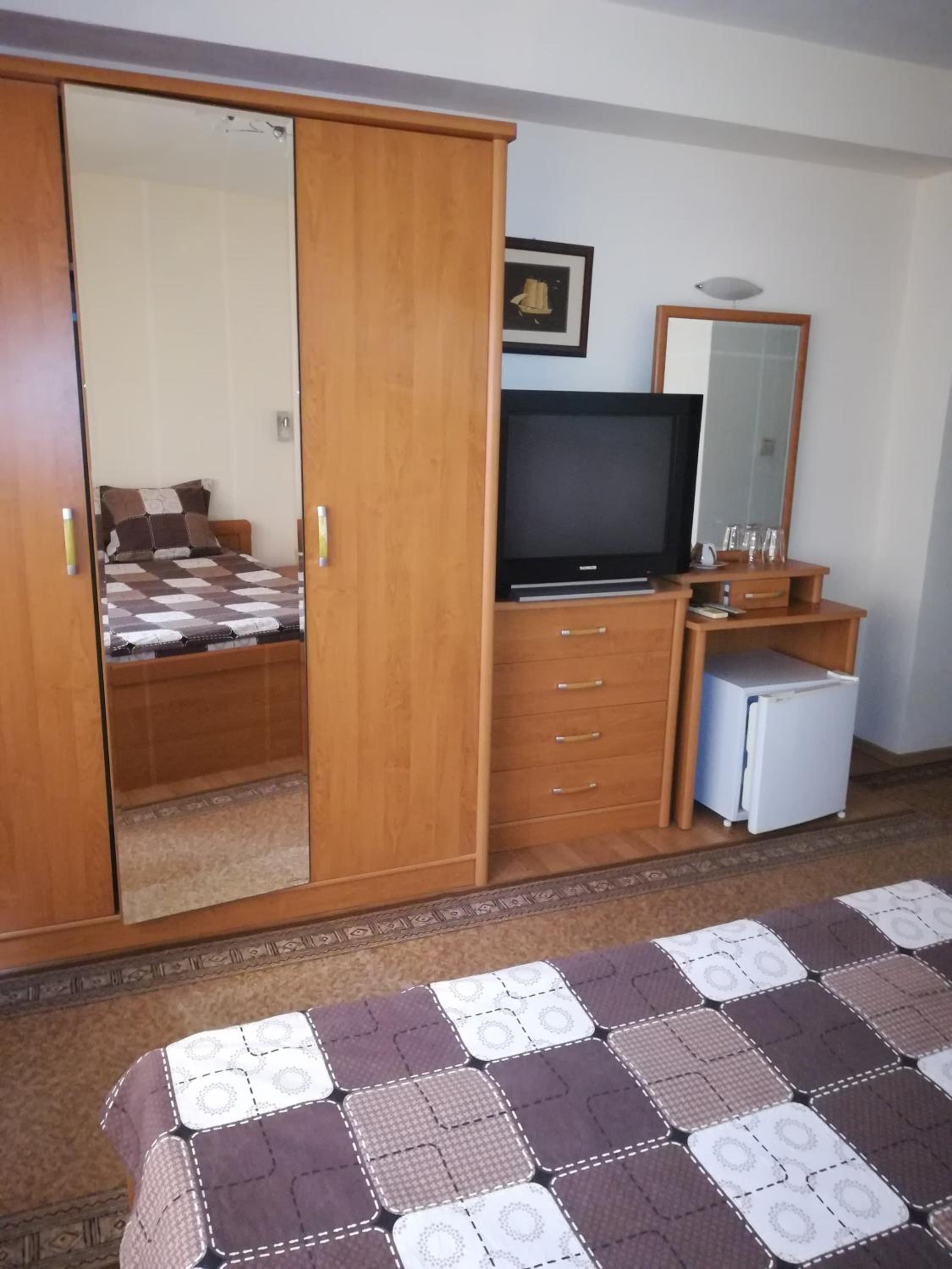 Deluxe Double Room with Bath photo 2