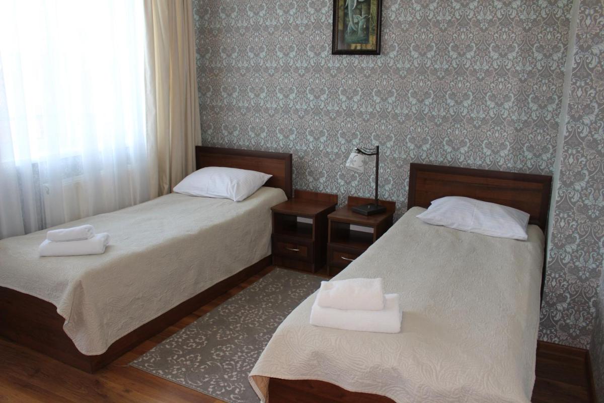 Twin Room with Mountain View photo 1