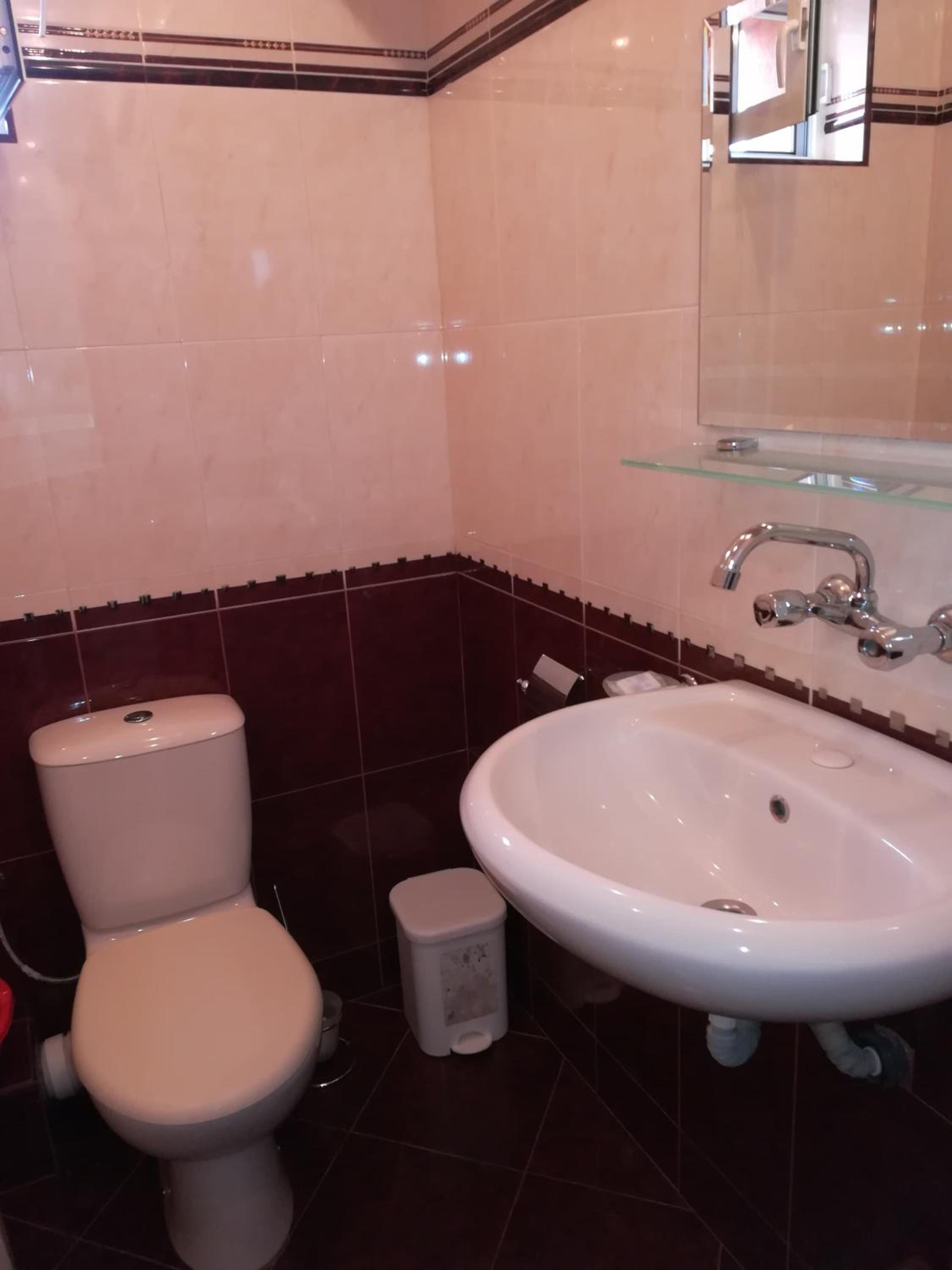 Deluxe Double Room with Bath photo 3