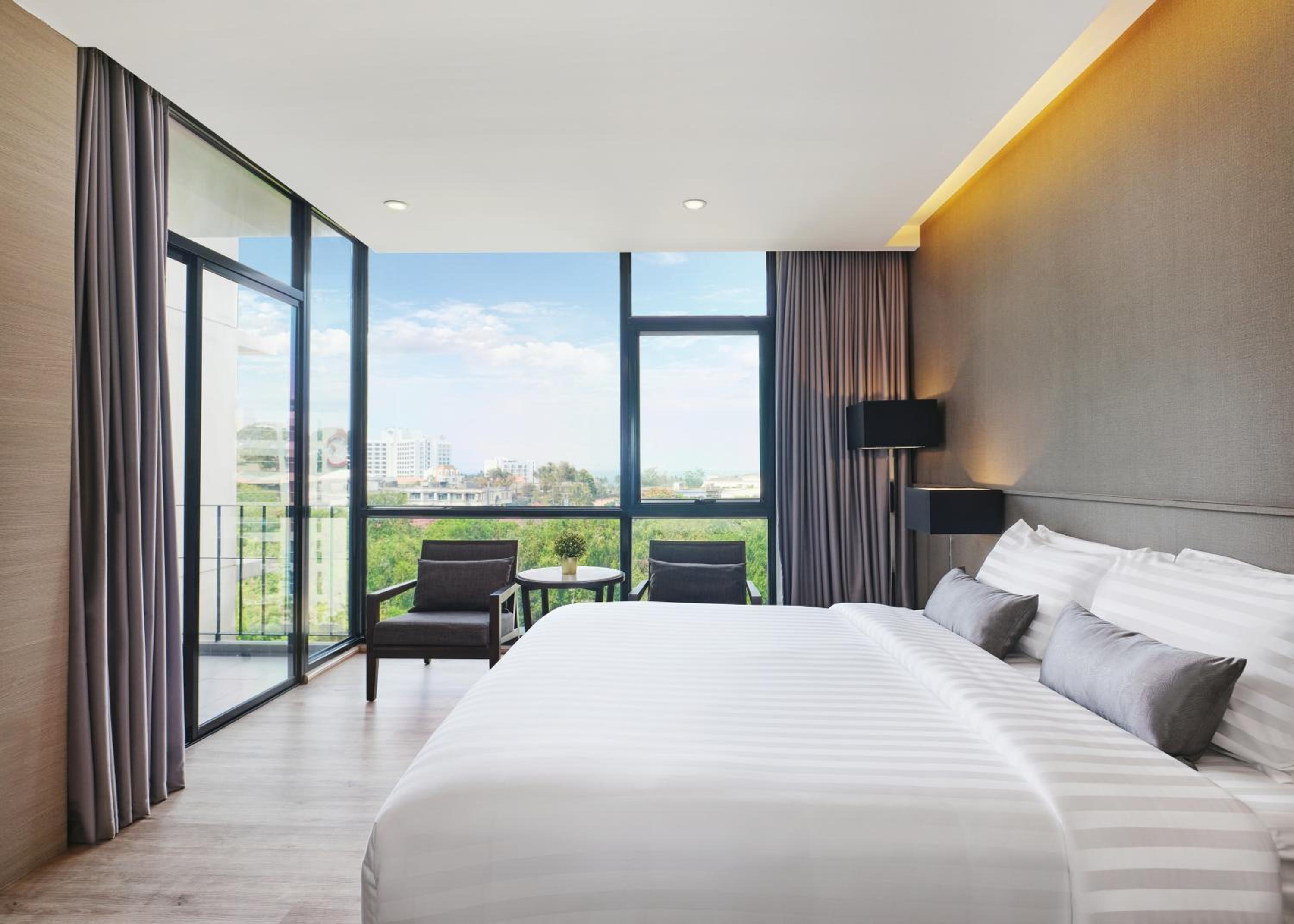 Deluxe Double Room - Photo 15