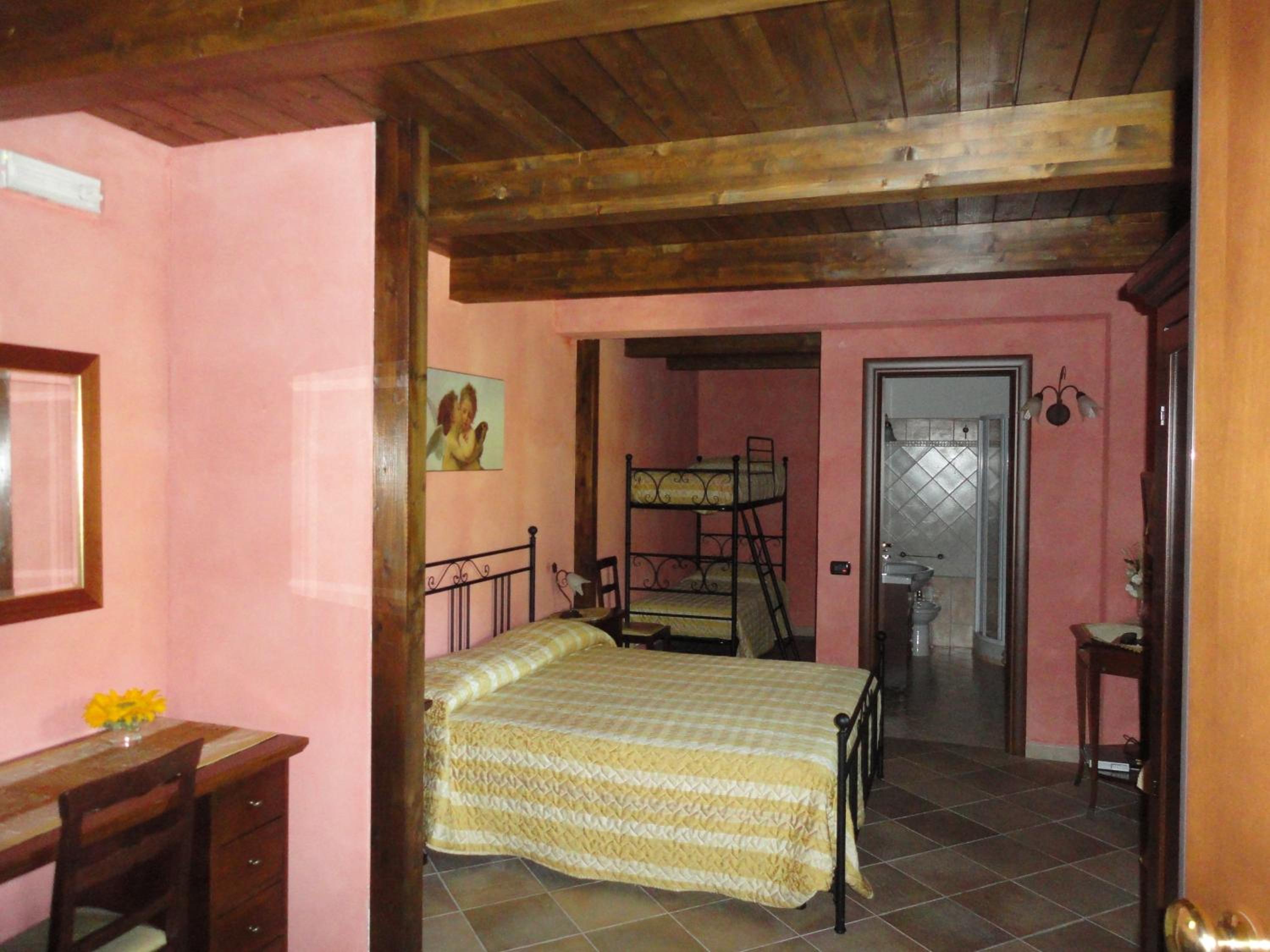 Double Room photo 3