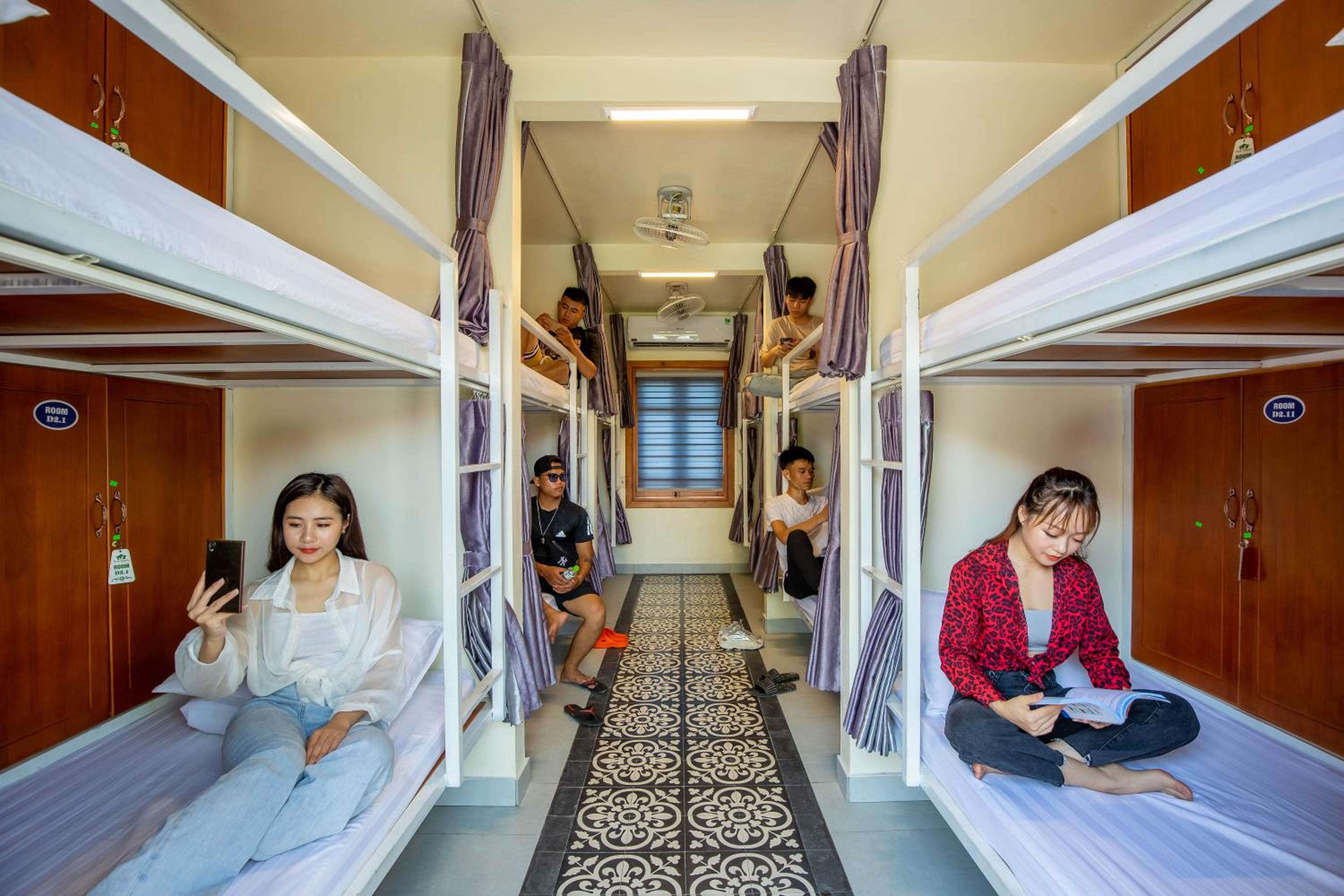 Single Bed in Mixed Dormitory Room photo 2