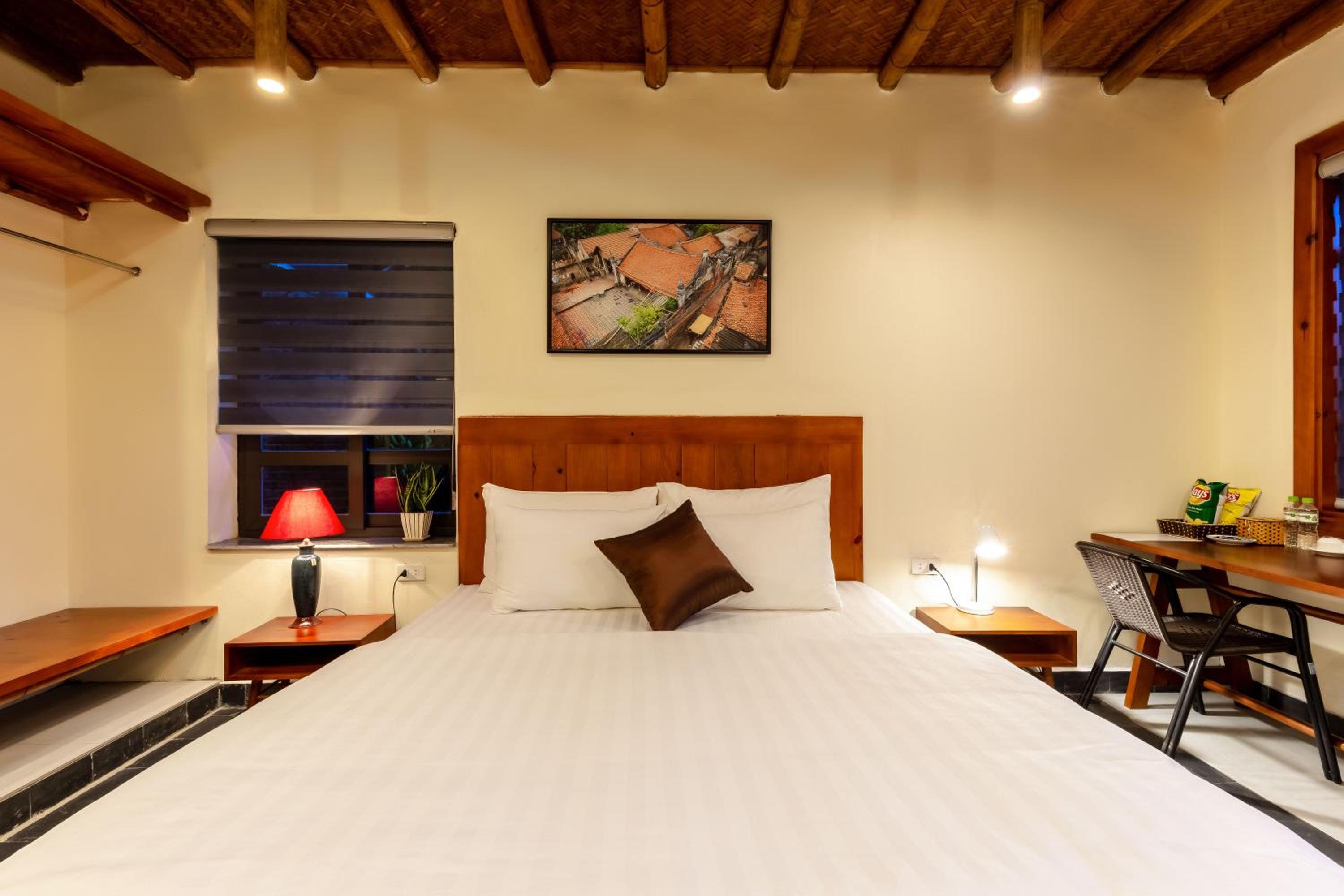 Deluxe King Room photo 3