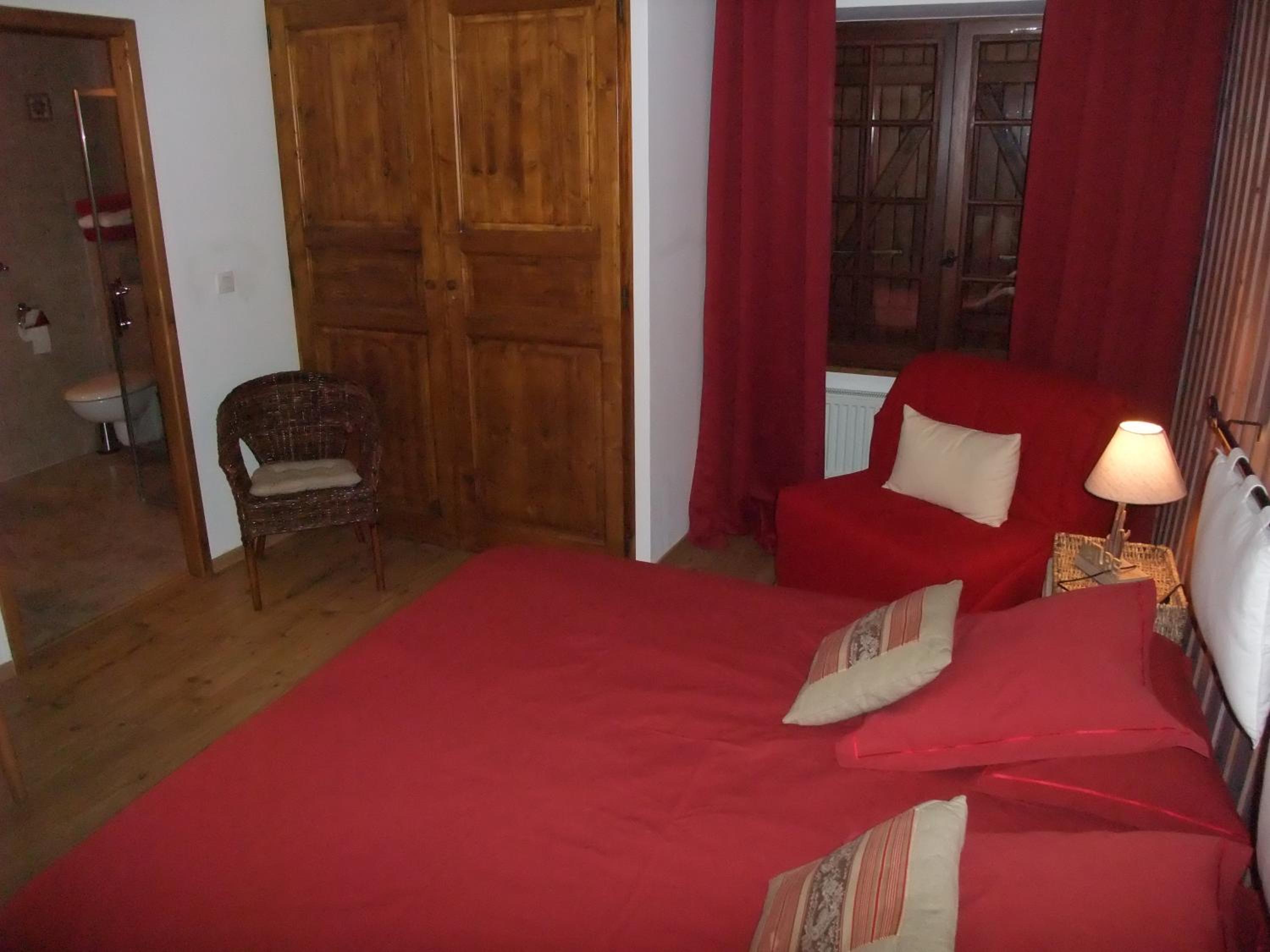 Double or Twin Room - Photo 6
