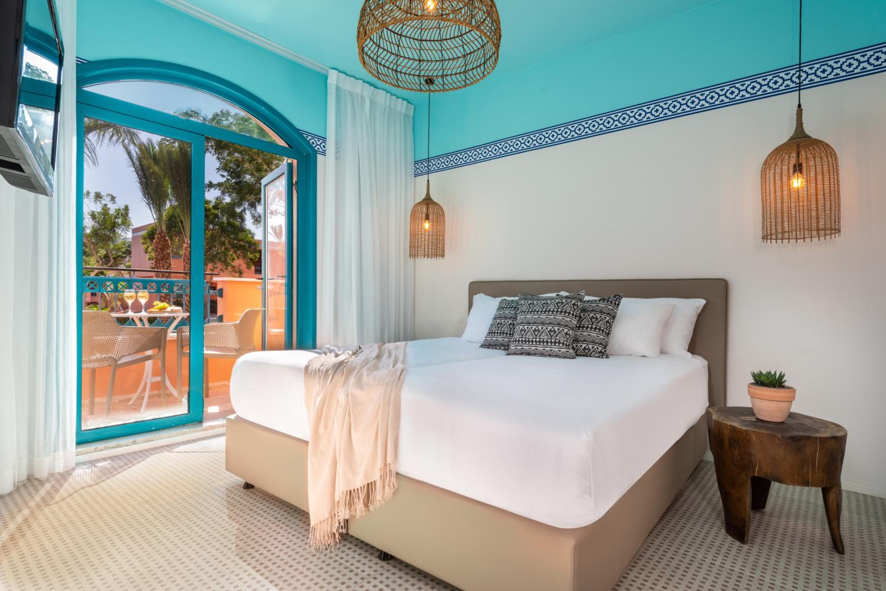 Superior Double or Twin Room photo 3