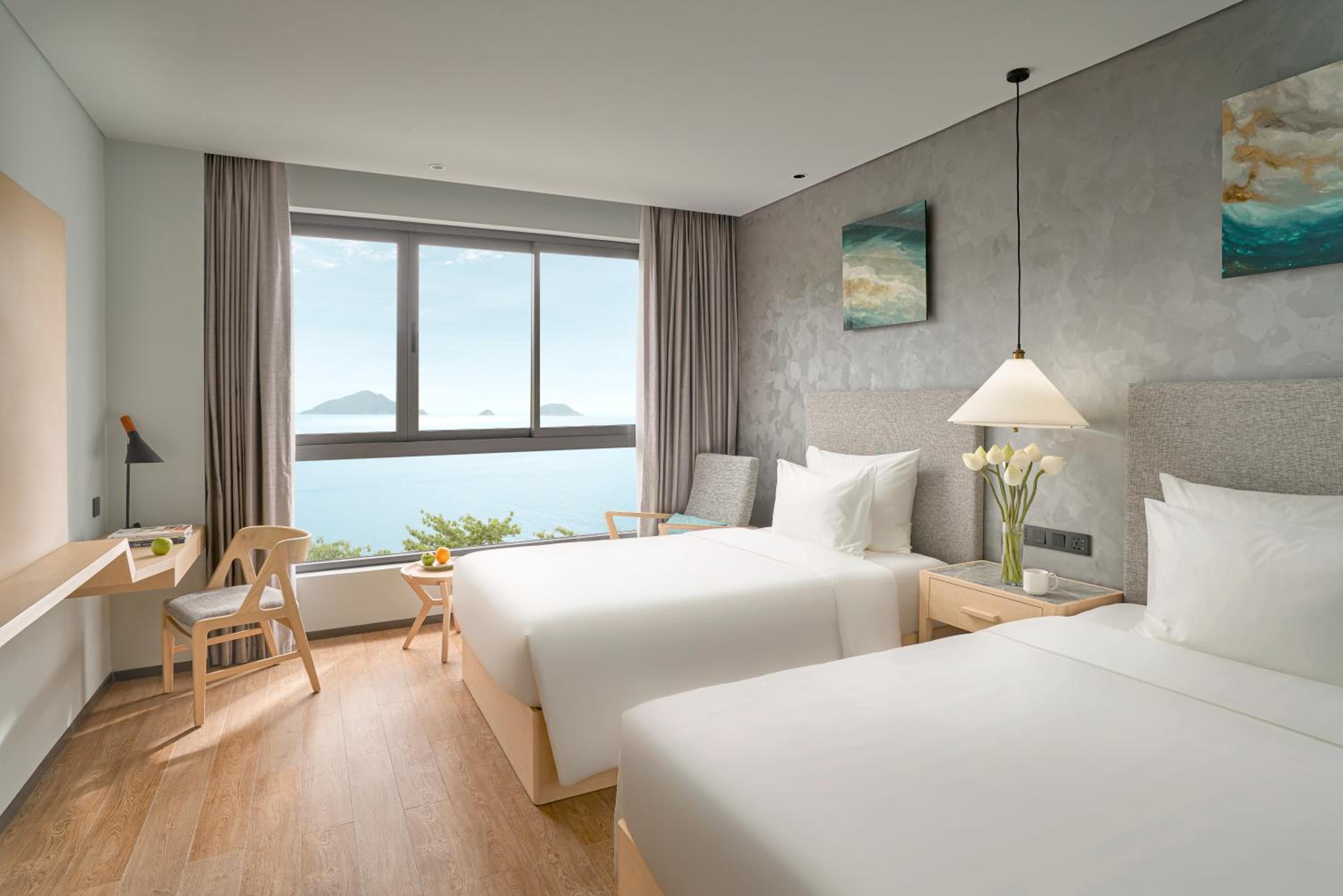 Deluxe Twin Room with Ocean View (Include Welcome drink & Airport shuttle bus) - Photo 1