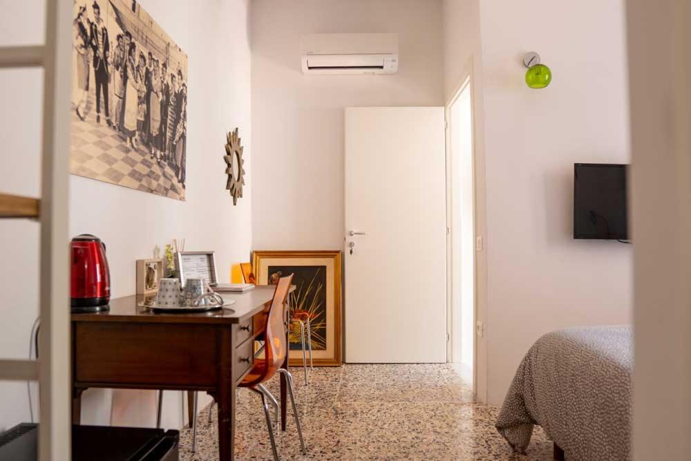 Double Room with Private Bathroom - Photo 1
