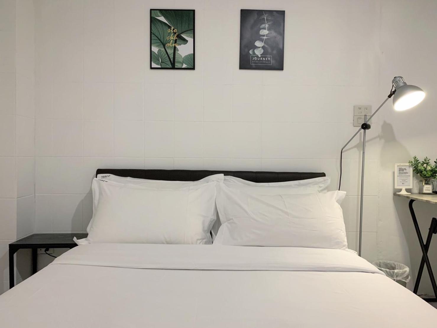Double Room with Shared Bathroom photo 2