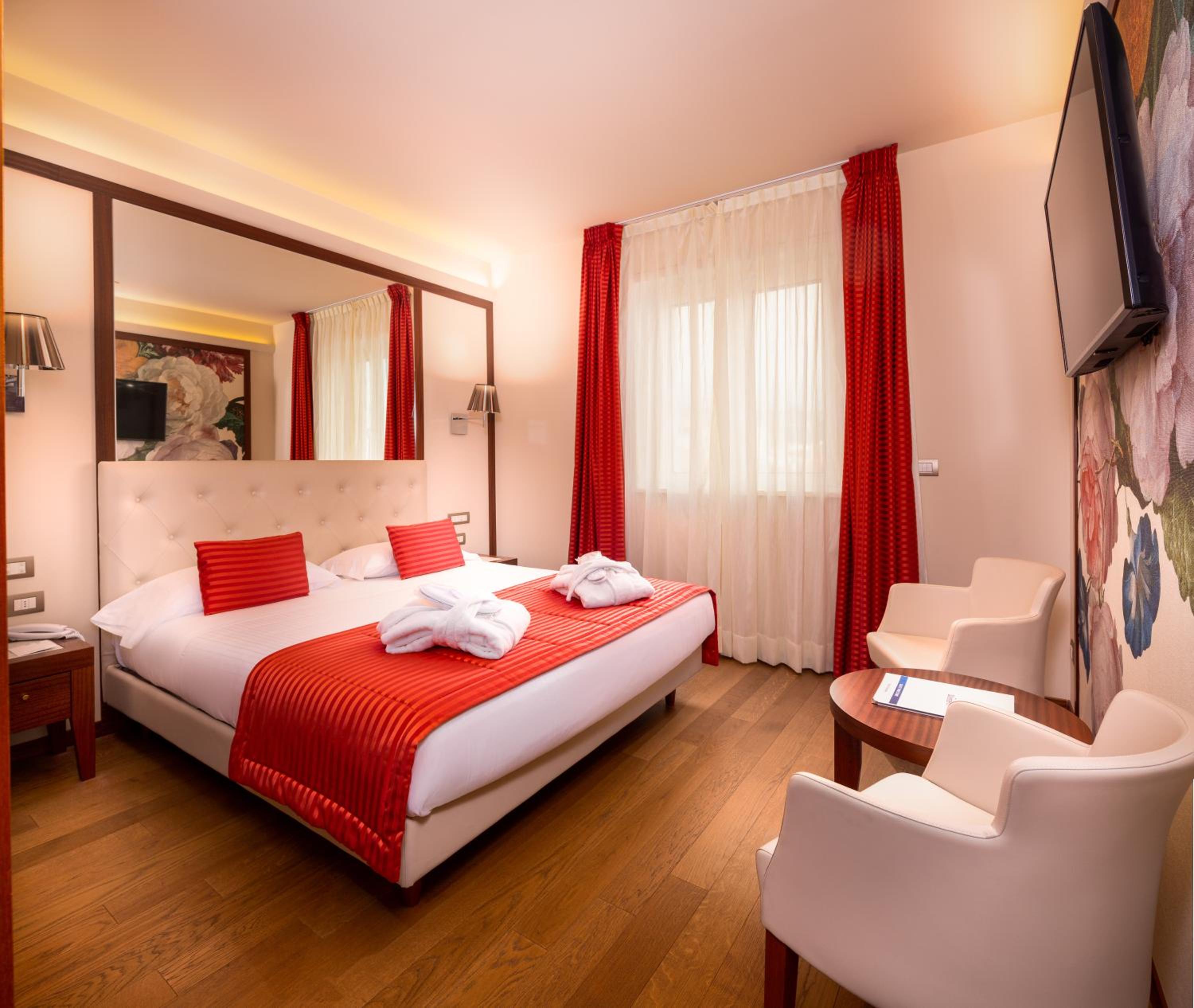 Junior King Suite - Photo 4