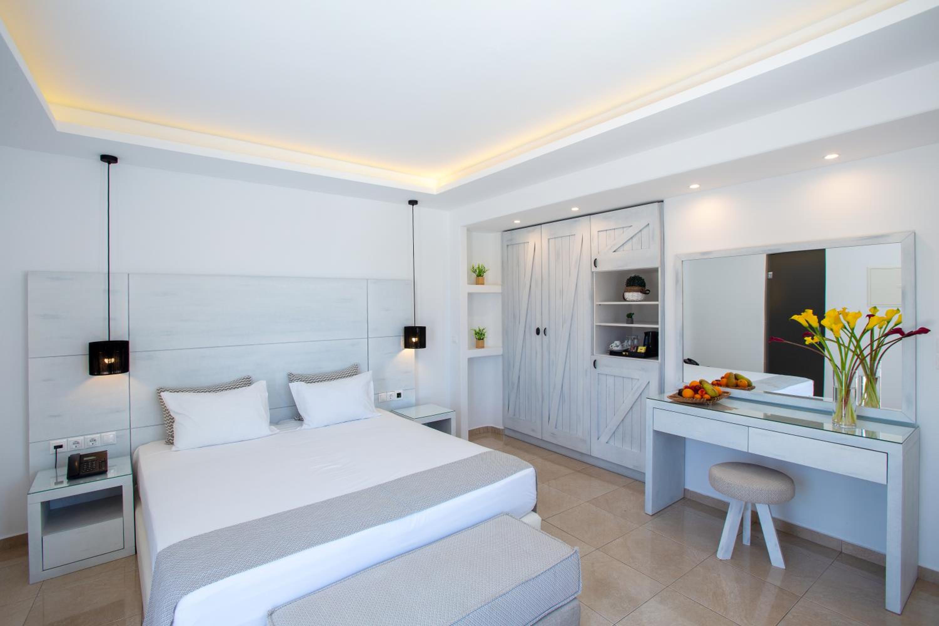 Standard Double or Twin Room photo 2