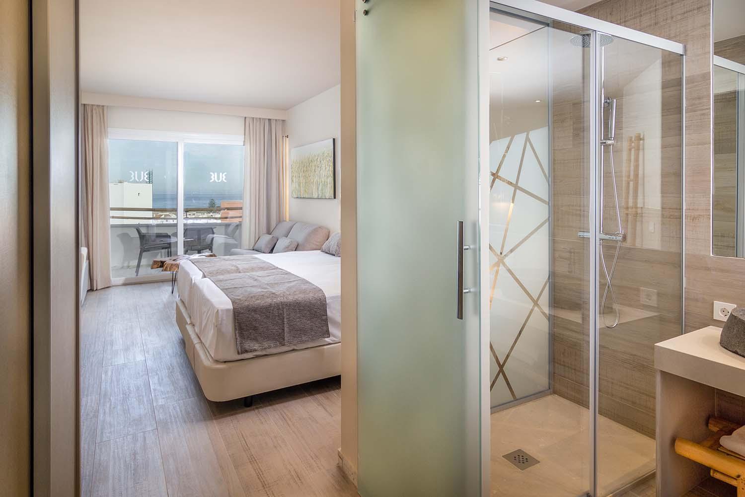 Superior Twin Room photo 2