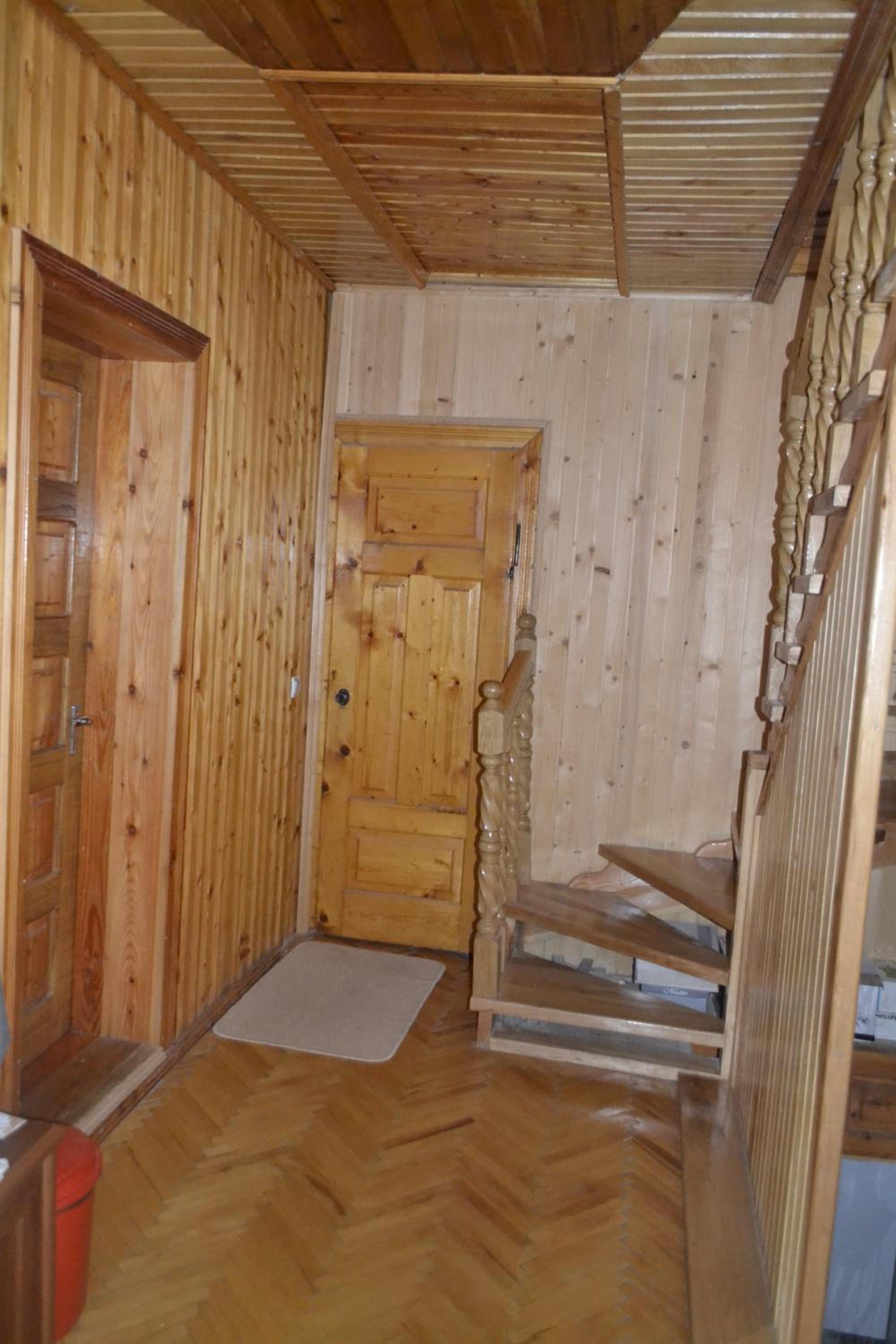Economy Triple Room photo 3