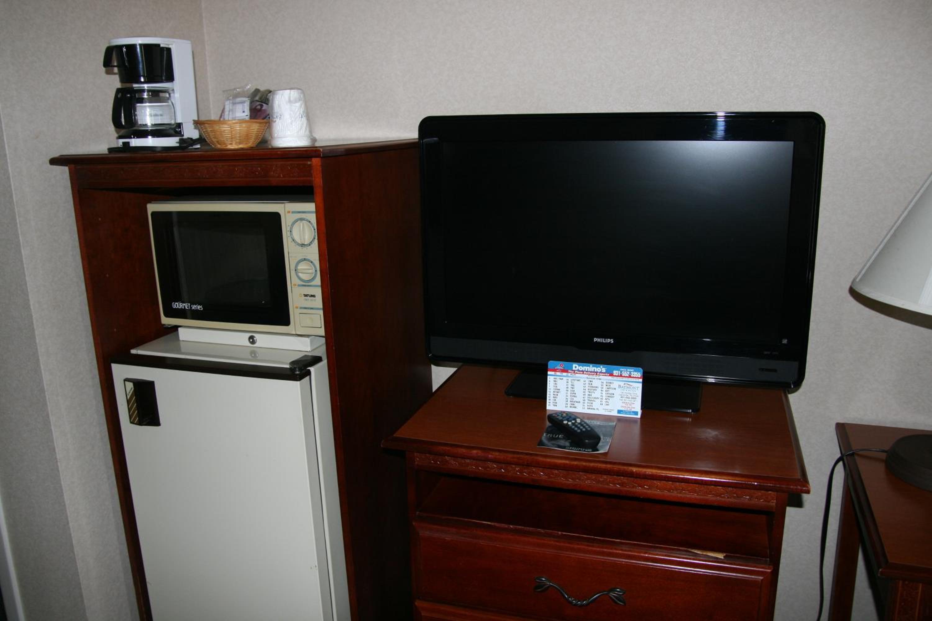 Queen Room - Non-Smoking - Photo 5