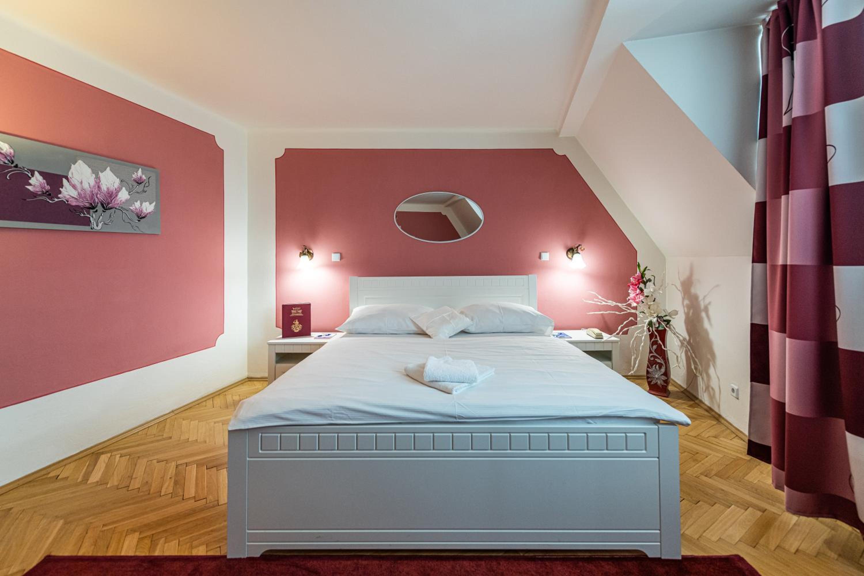 Double Room - Photo 1