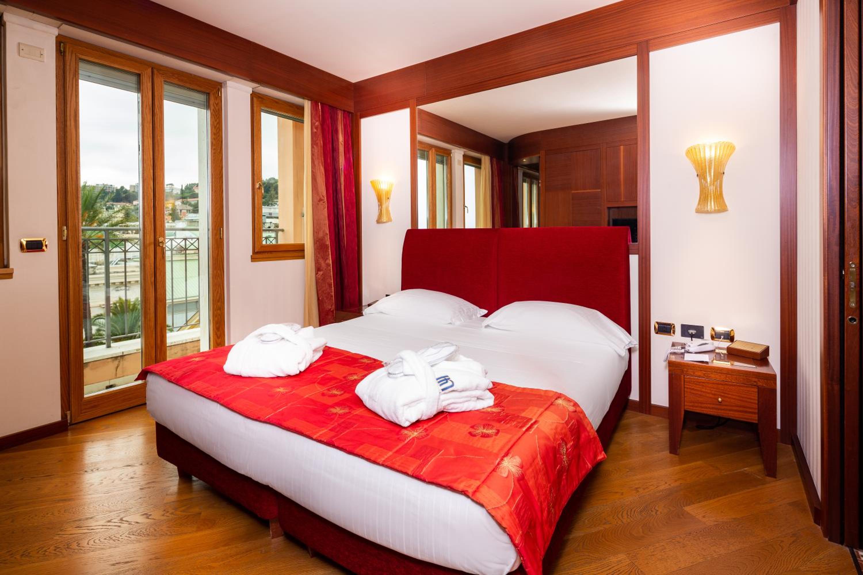 Executive Double Room - Photo 1