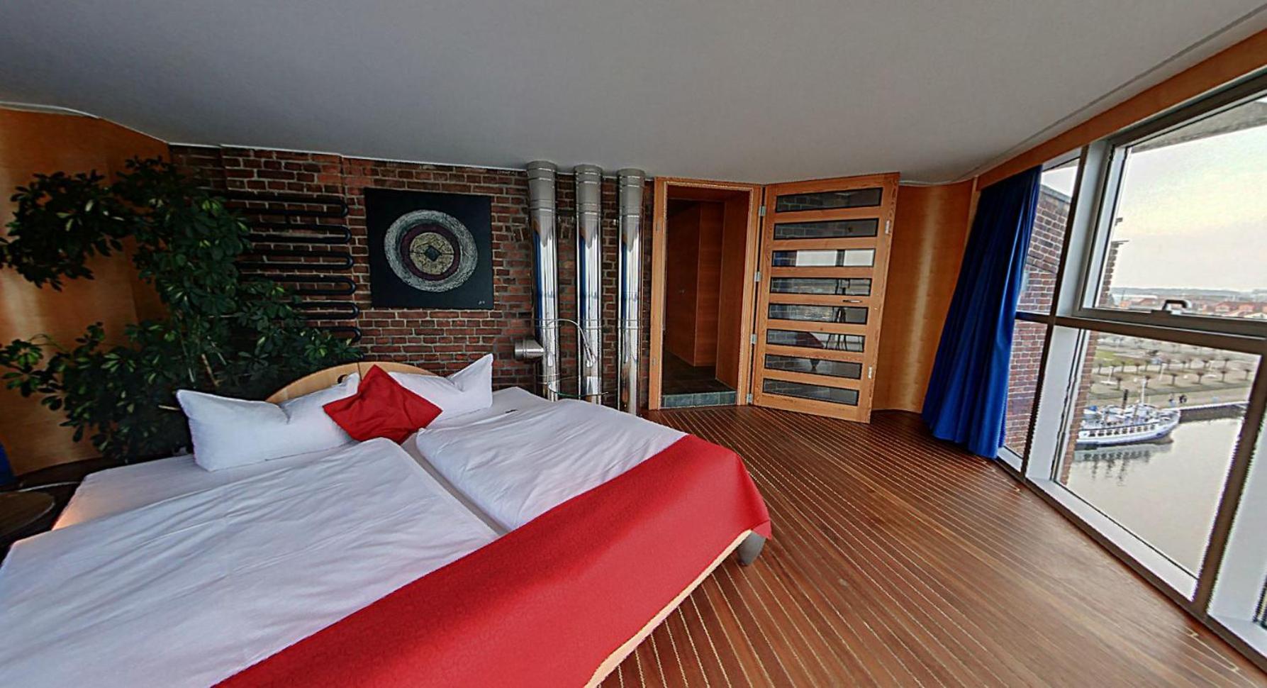 Deluxe Suite with Sea View