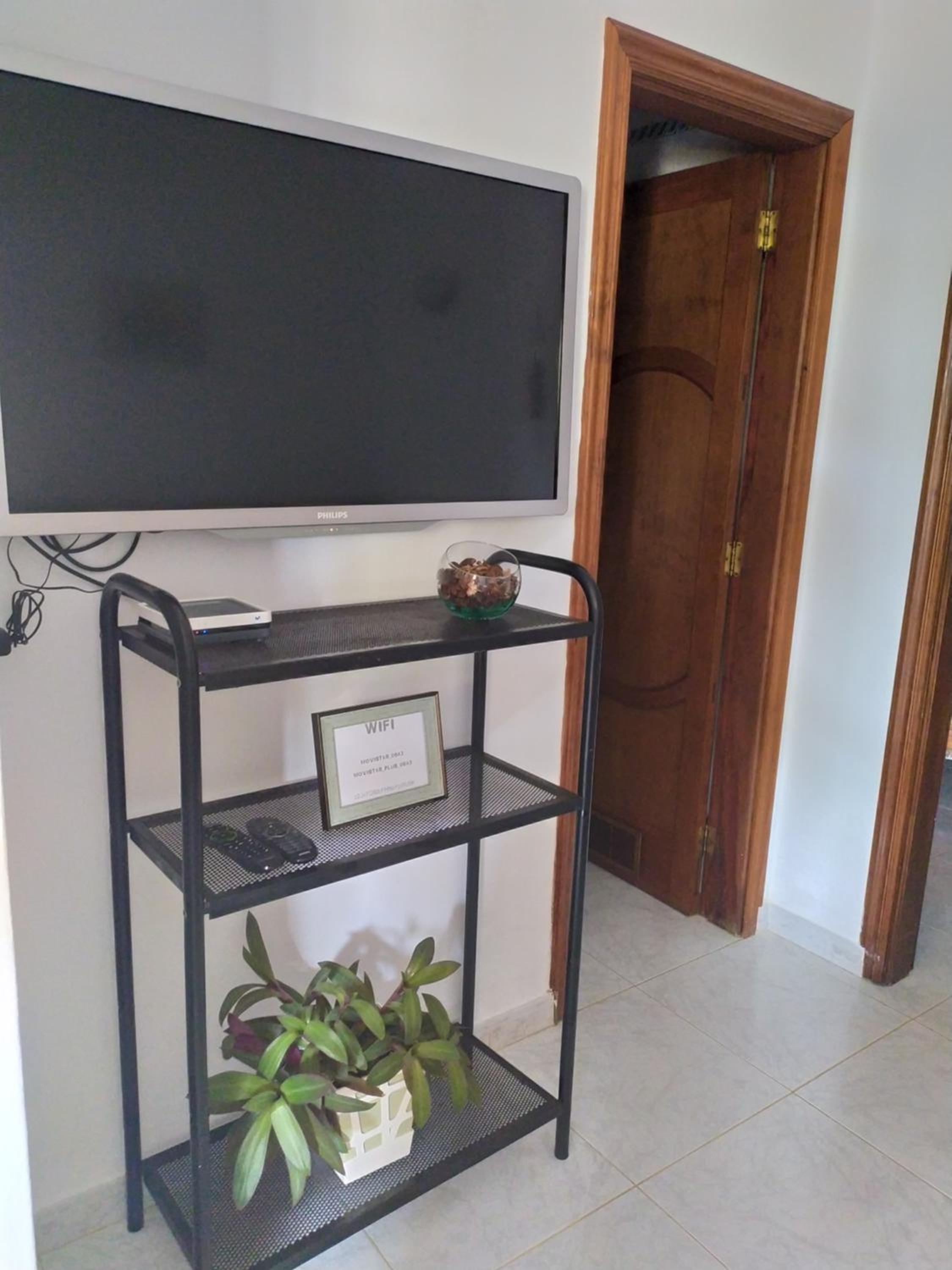 One-Bedroom Apartment - Photo 22