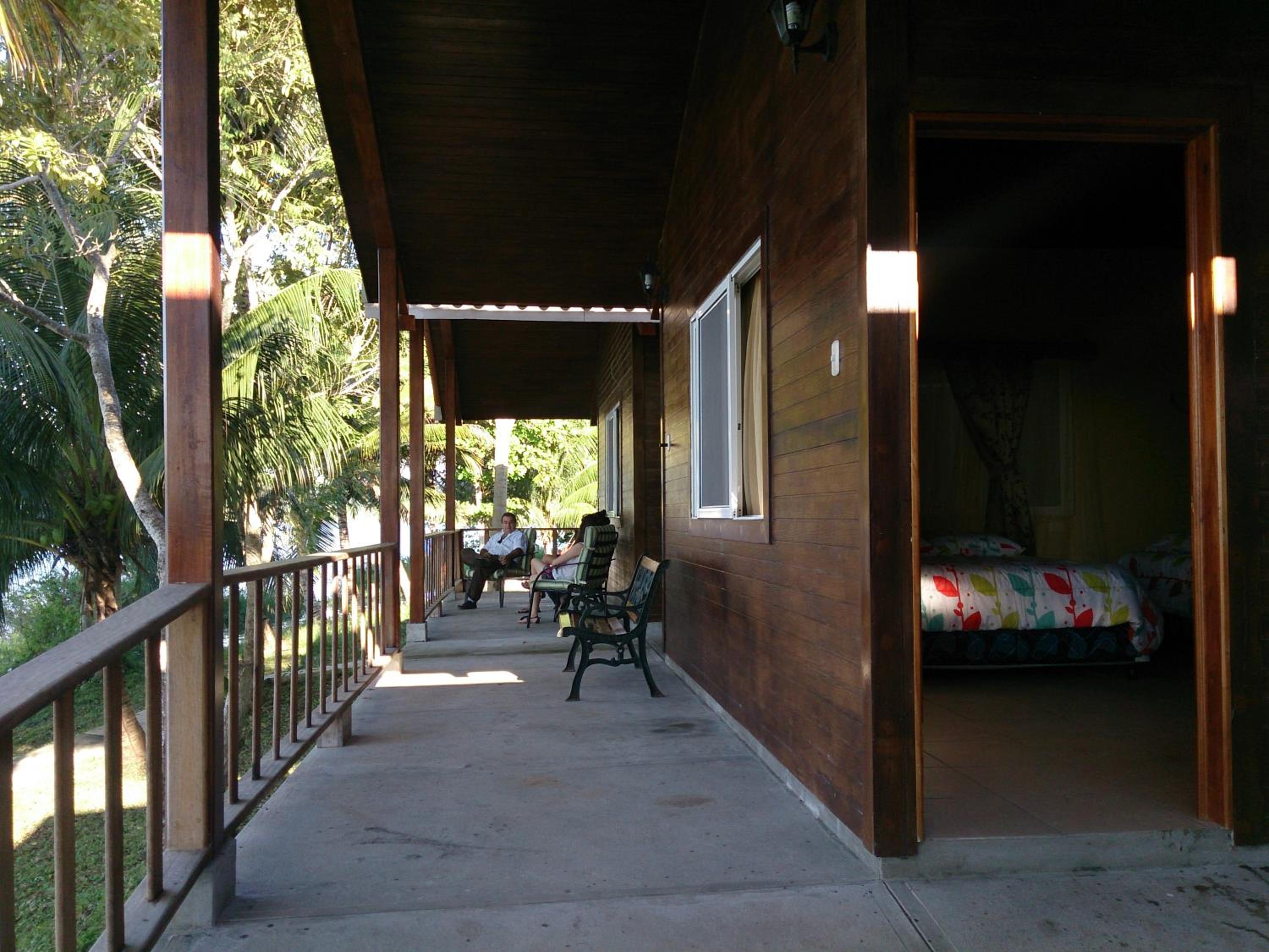 Bungalow photo 1