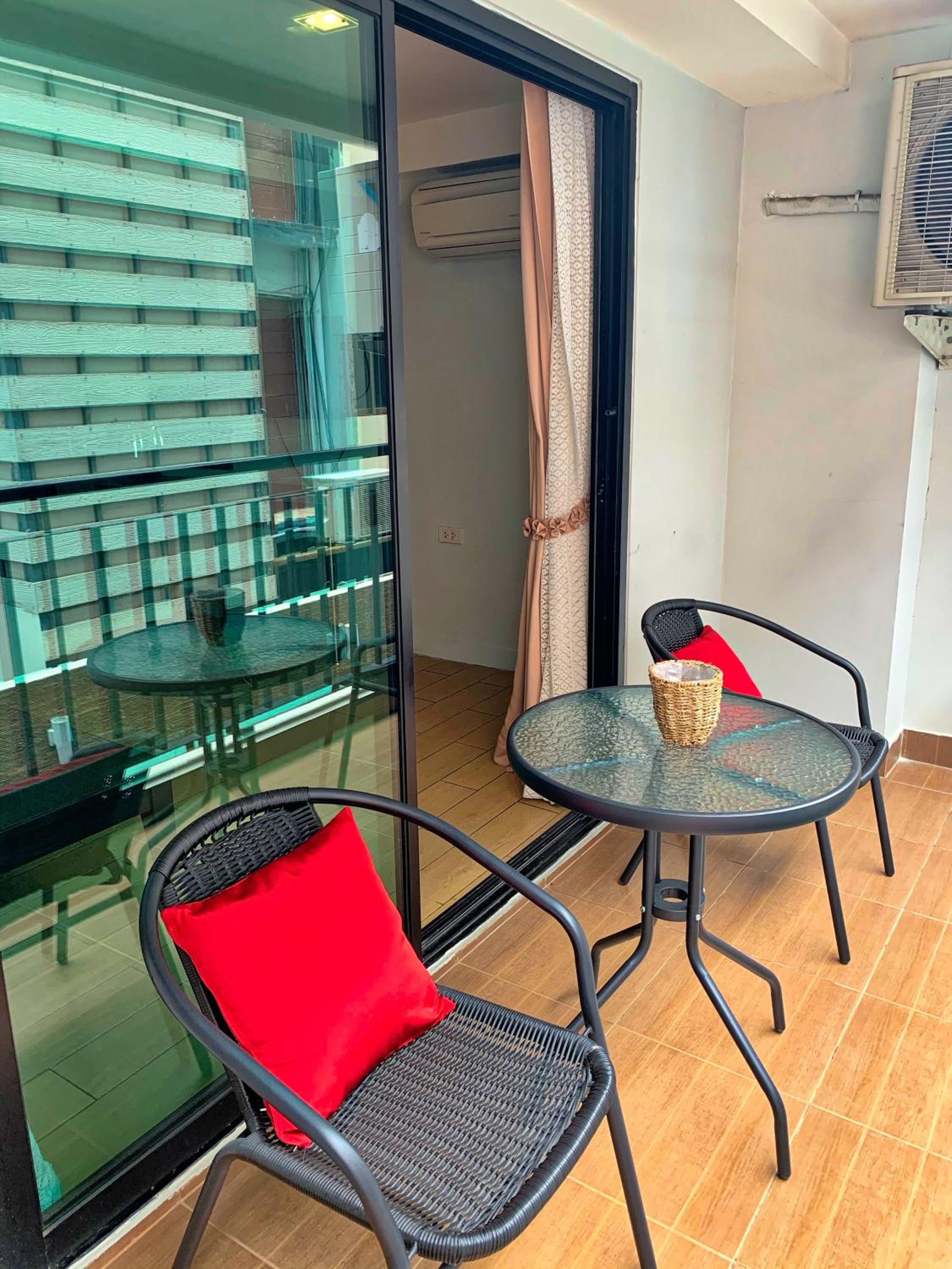 Superior Twin Room with Balcony - Photo 14