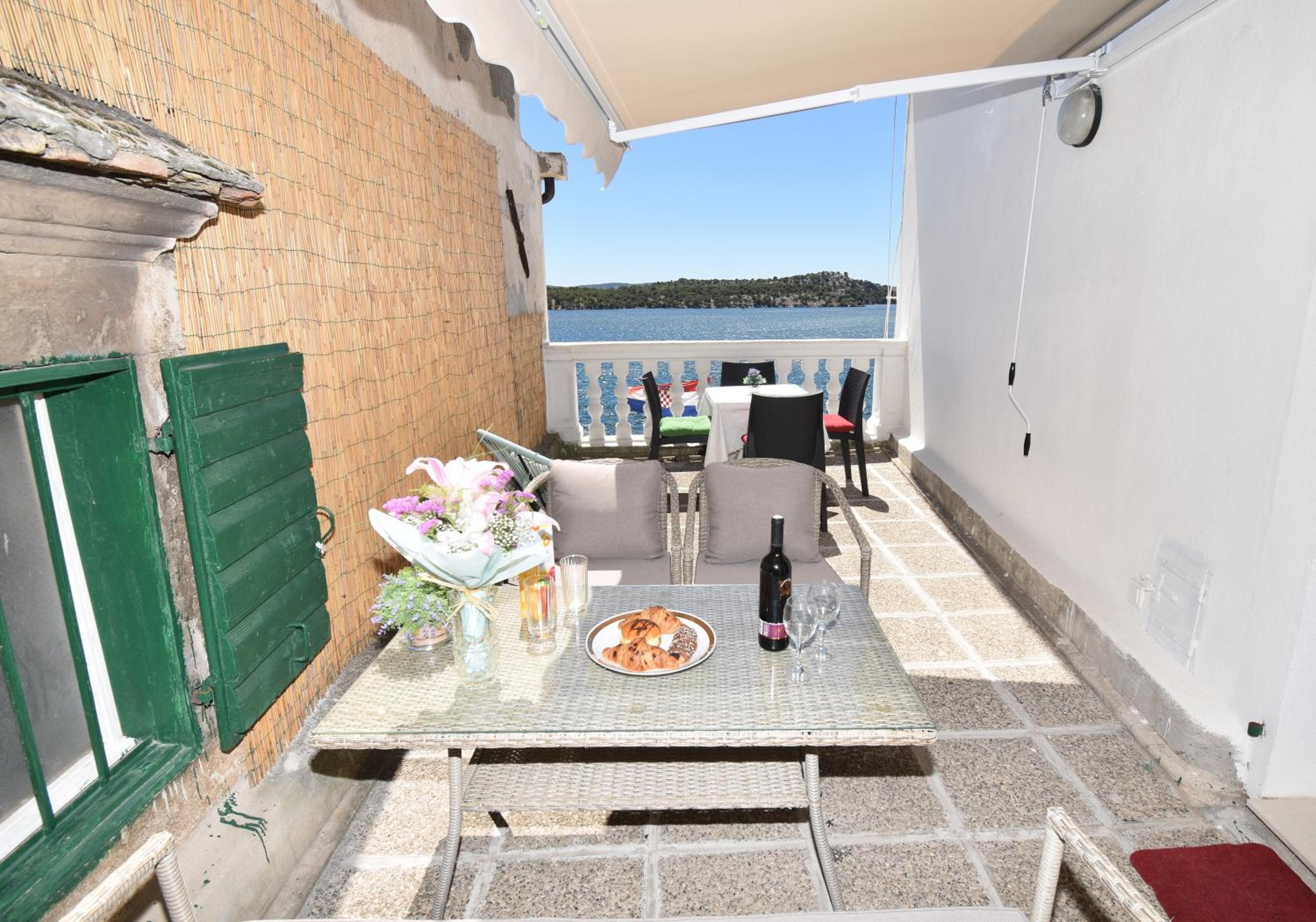 Studio with Sea View - Photo 27