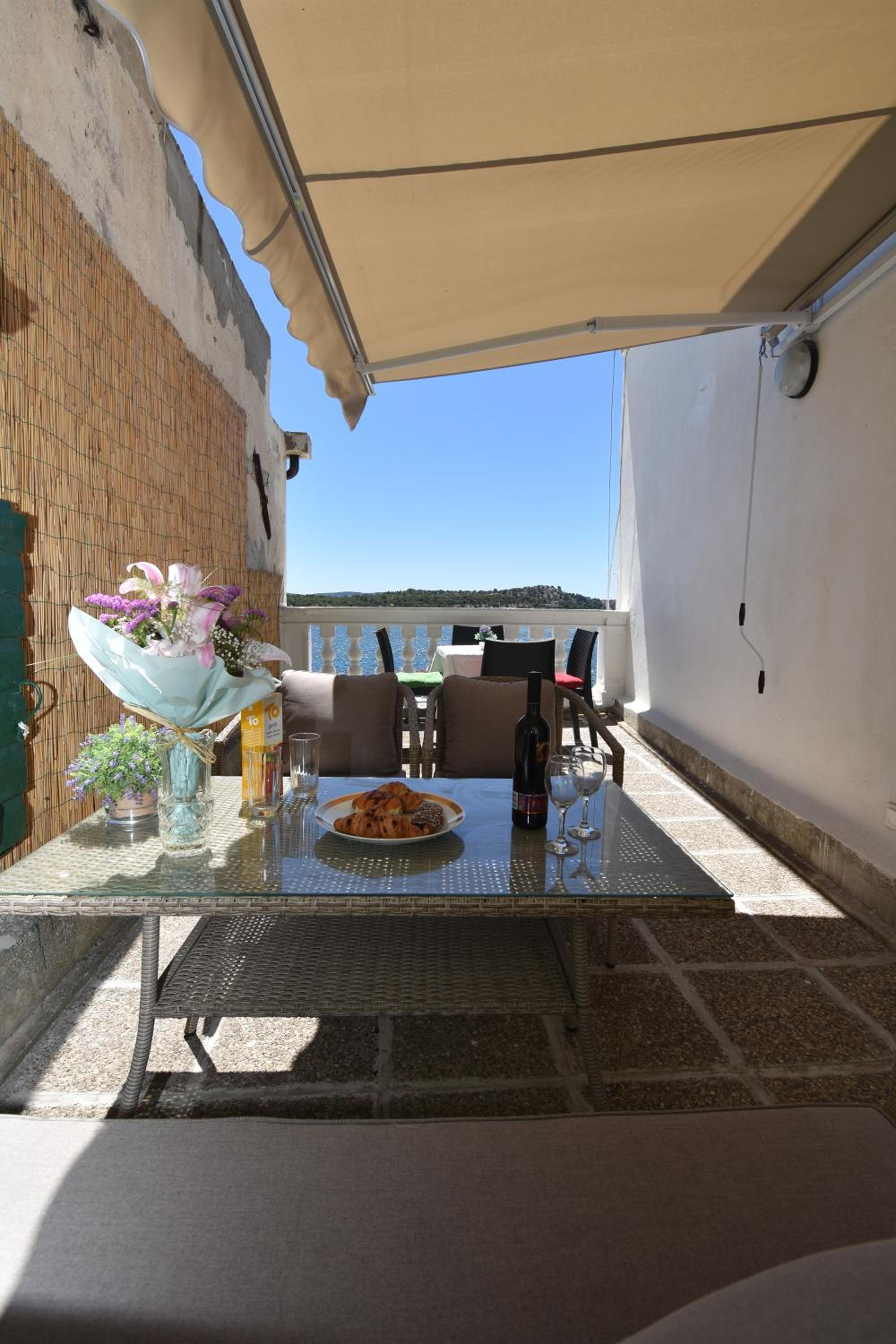 Studio with Sea View - Photo 25