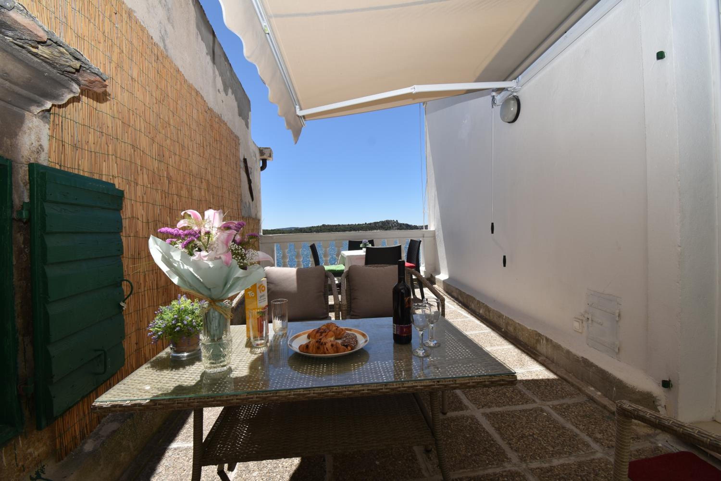 Studio with Sea View - Photo 24