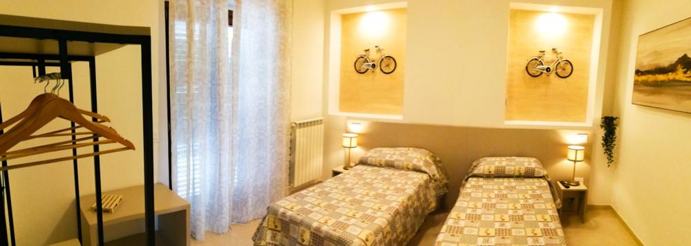 Deluxe Double or Twin Room with Balcony photo 1