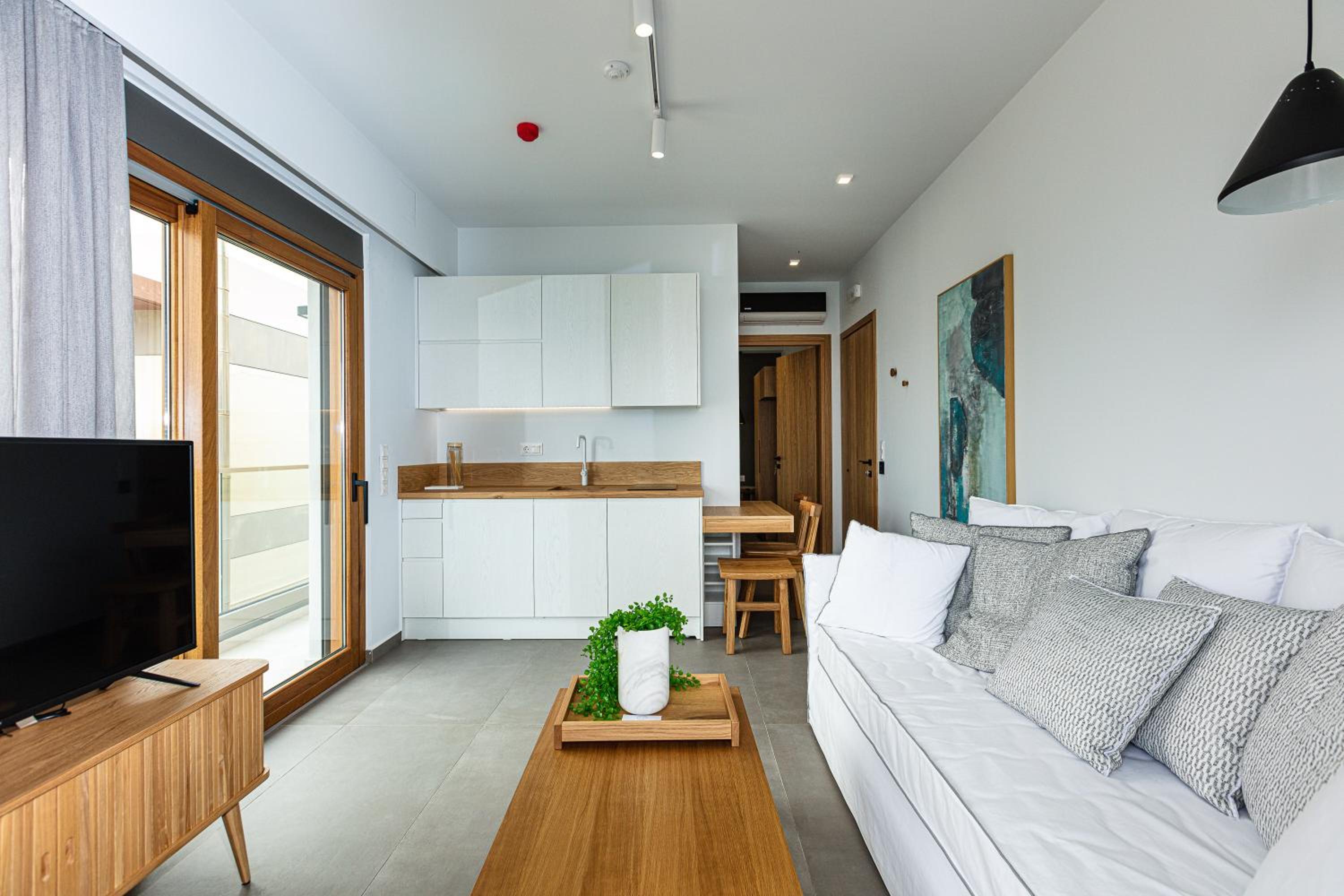 Superior Apartment with Sea View thumbnail 5