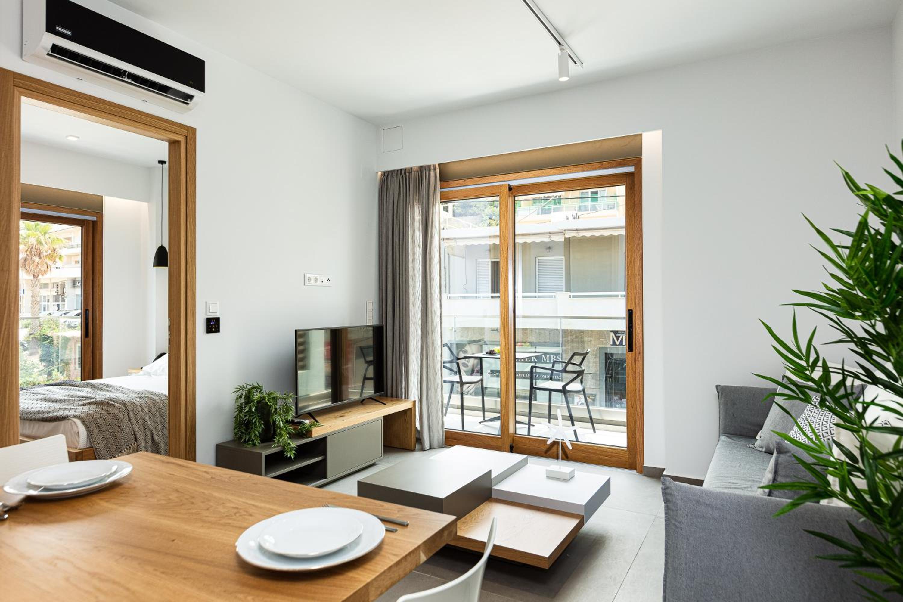 Superior Apartment with City View