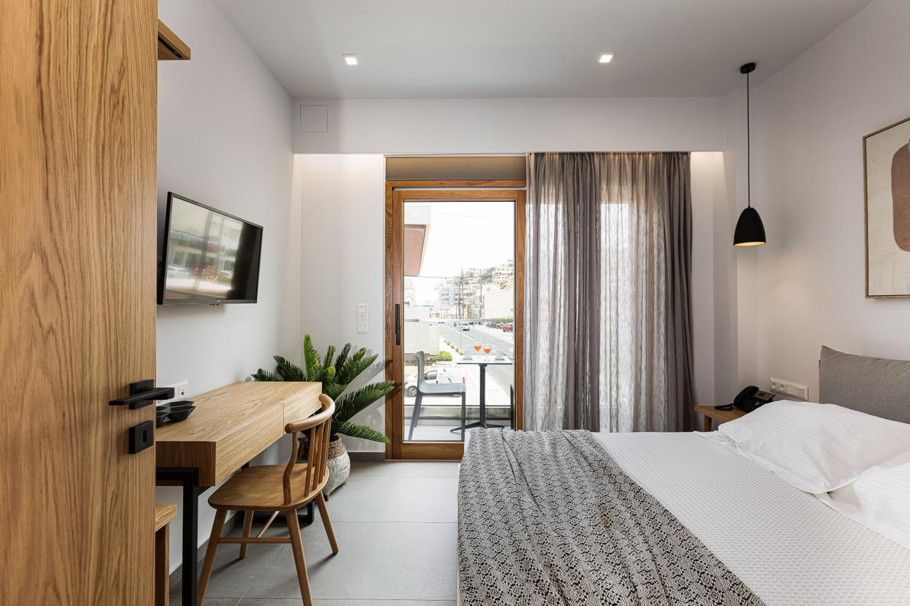 Superior Apartment with City View