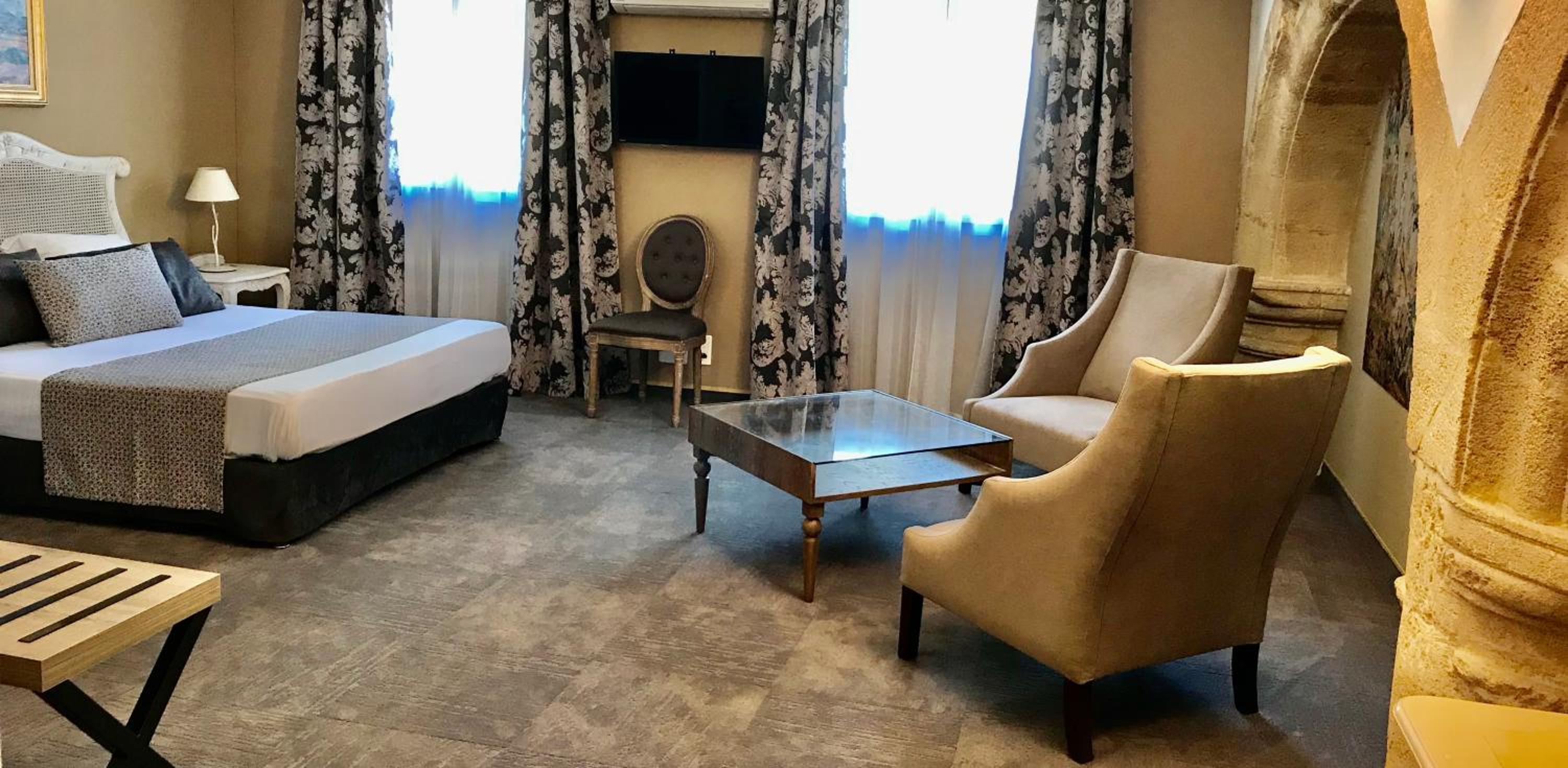 Deluxe Double Room photo 2